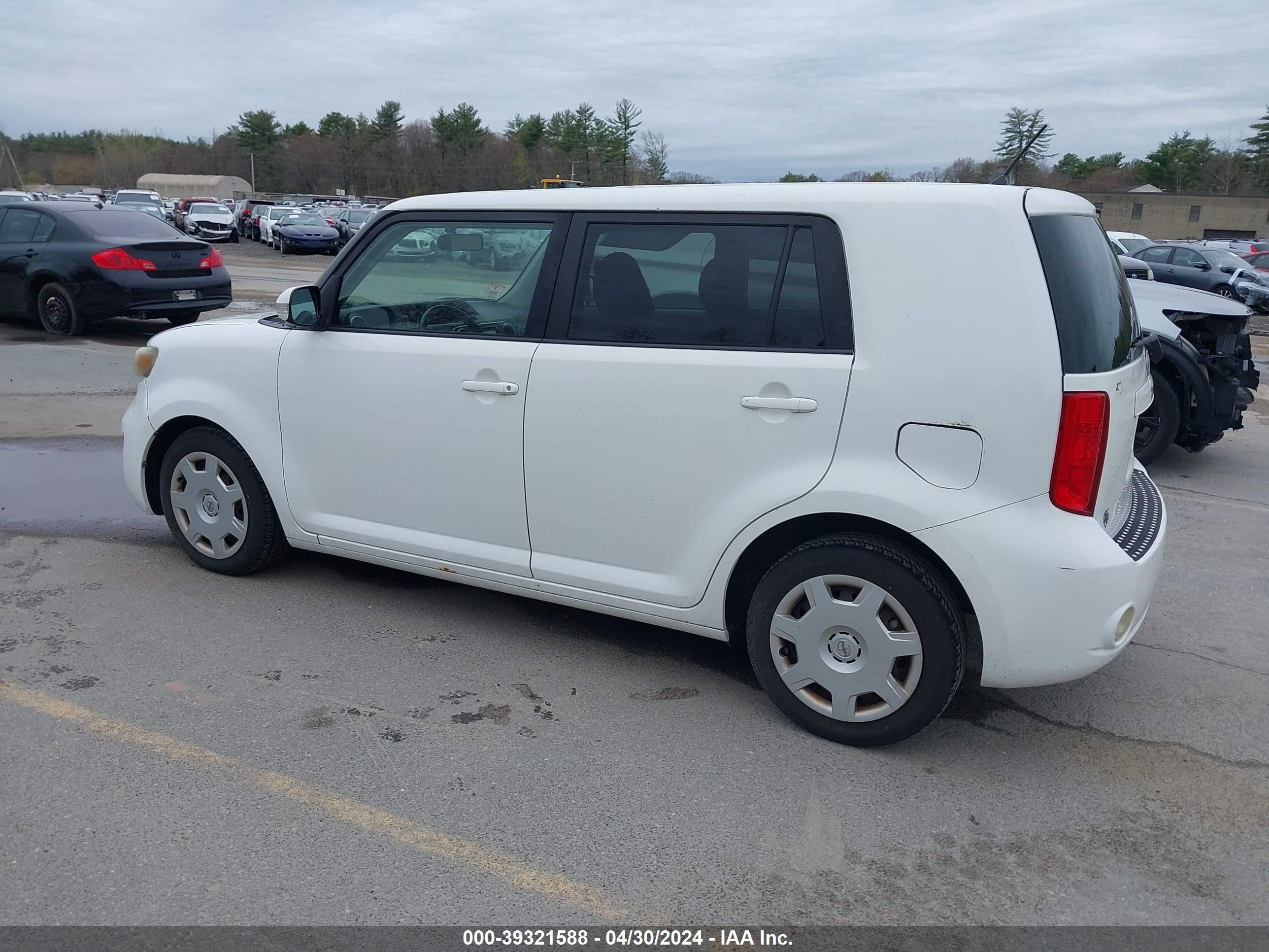 Photo 2 VIN: JTLKE50E291069254 - SCION XB 