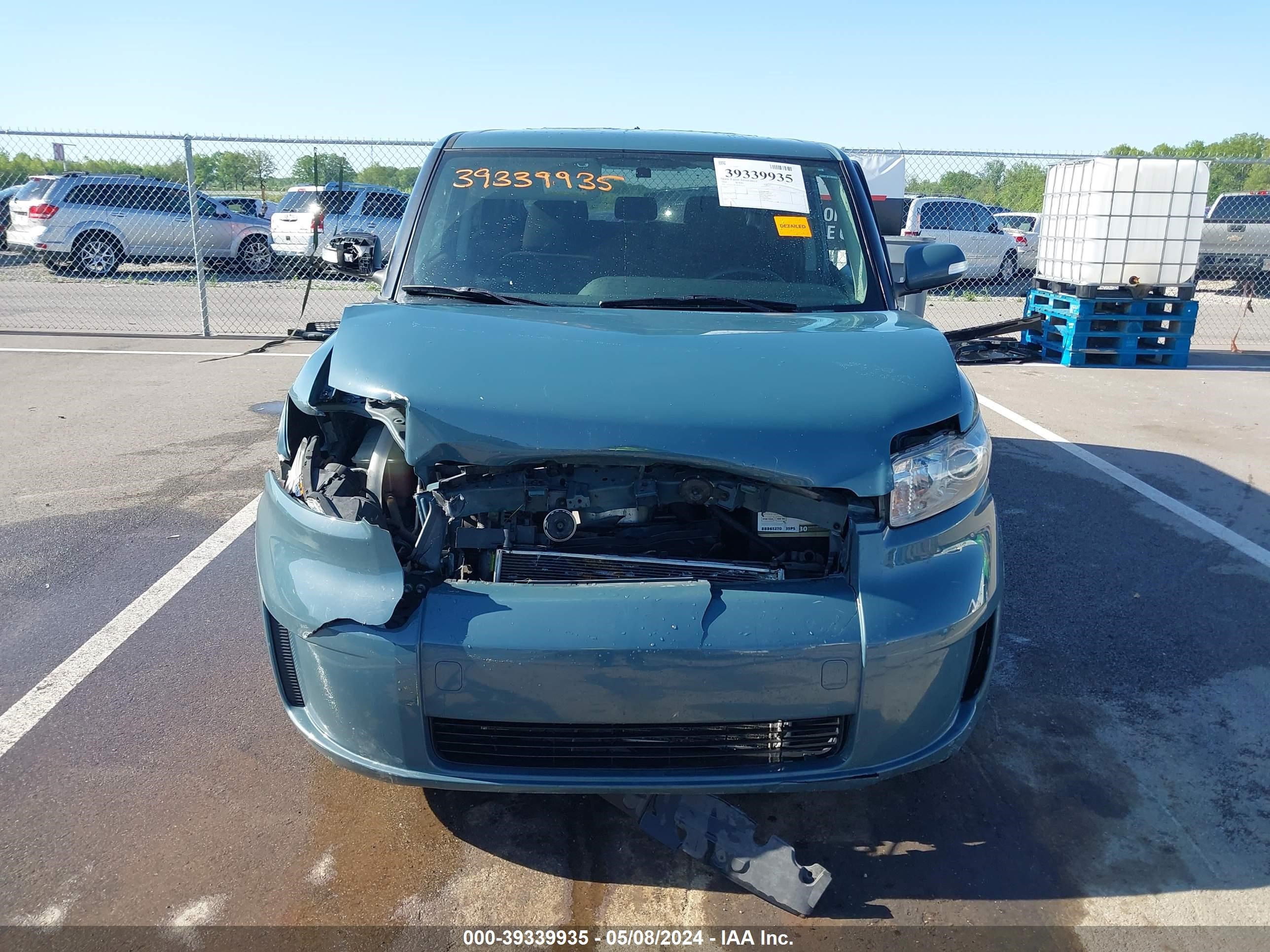 Photo 5 VIN: JTLKE50E381012219 - SCION XB 