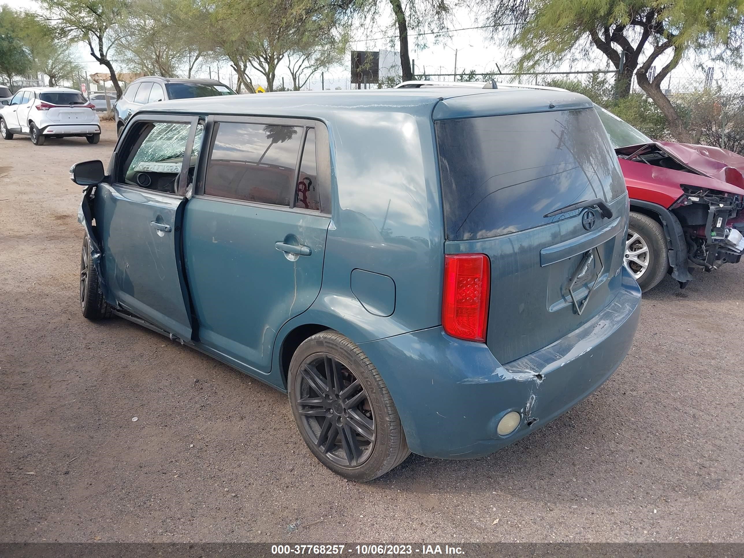 Photo 2 VIN: JTLKE50E381039887 - SCION XB 