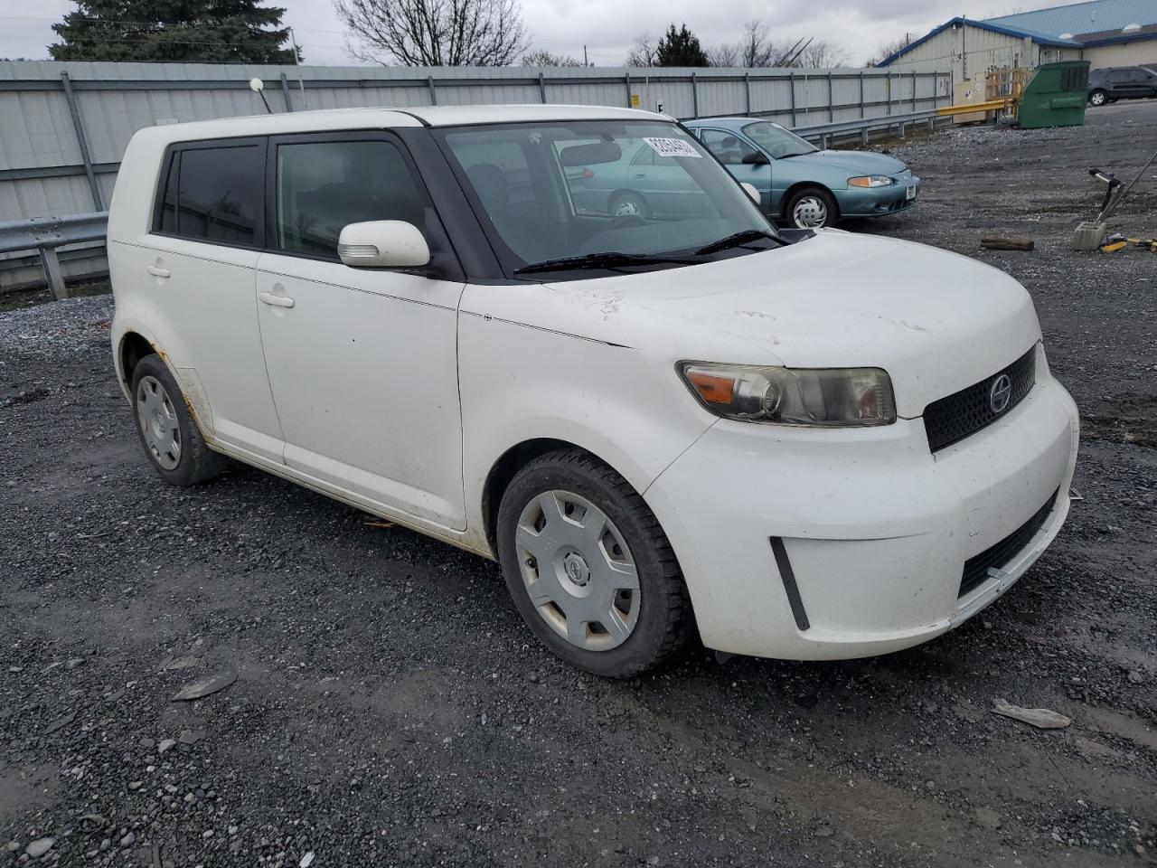 Photo 3 VIN: JTLKE50E381055345 - SCION XB 