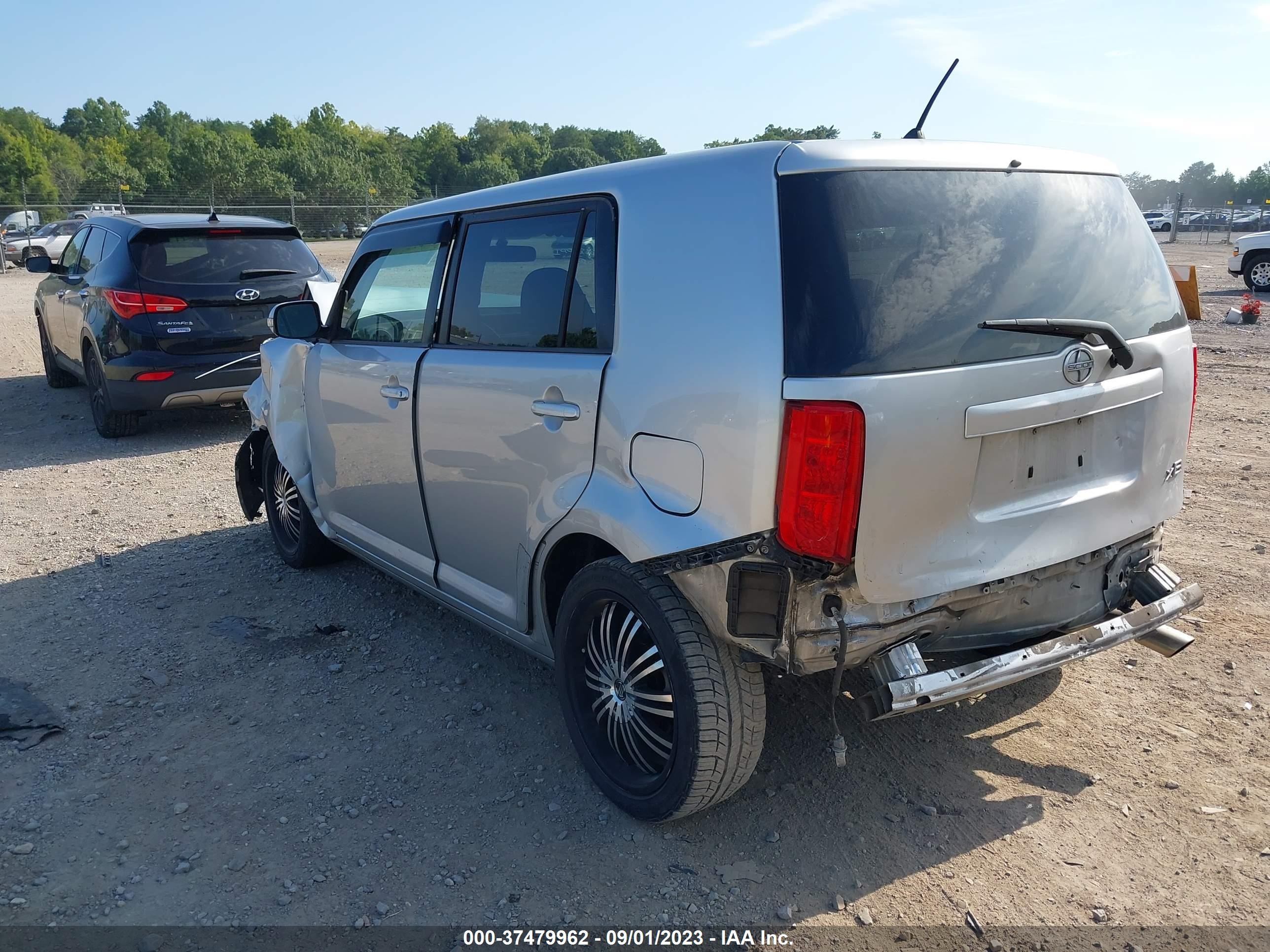 Photo 2 VIN: JTLKE50E391079517 - SCION XB 