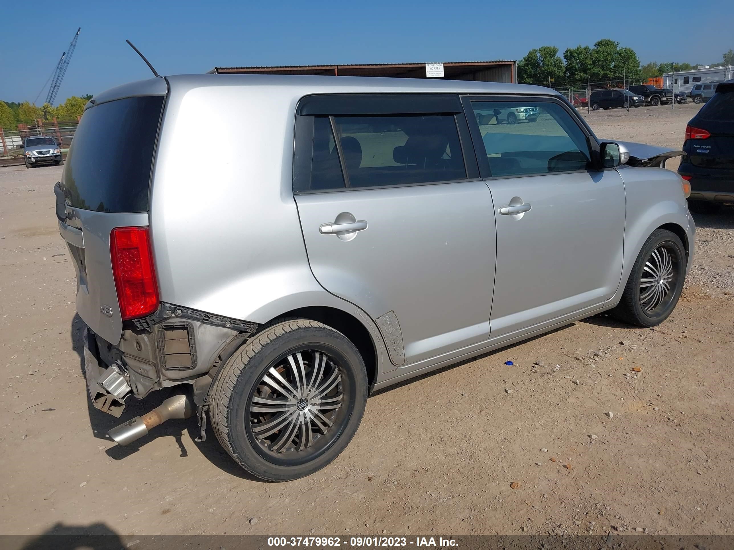 Photo 3 VIN: JTLKE50E391079517 - SCION XB 