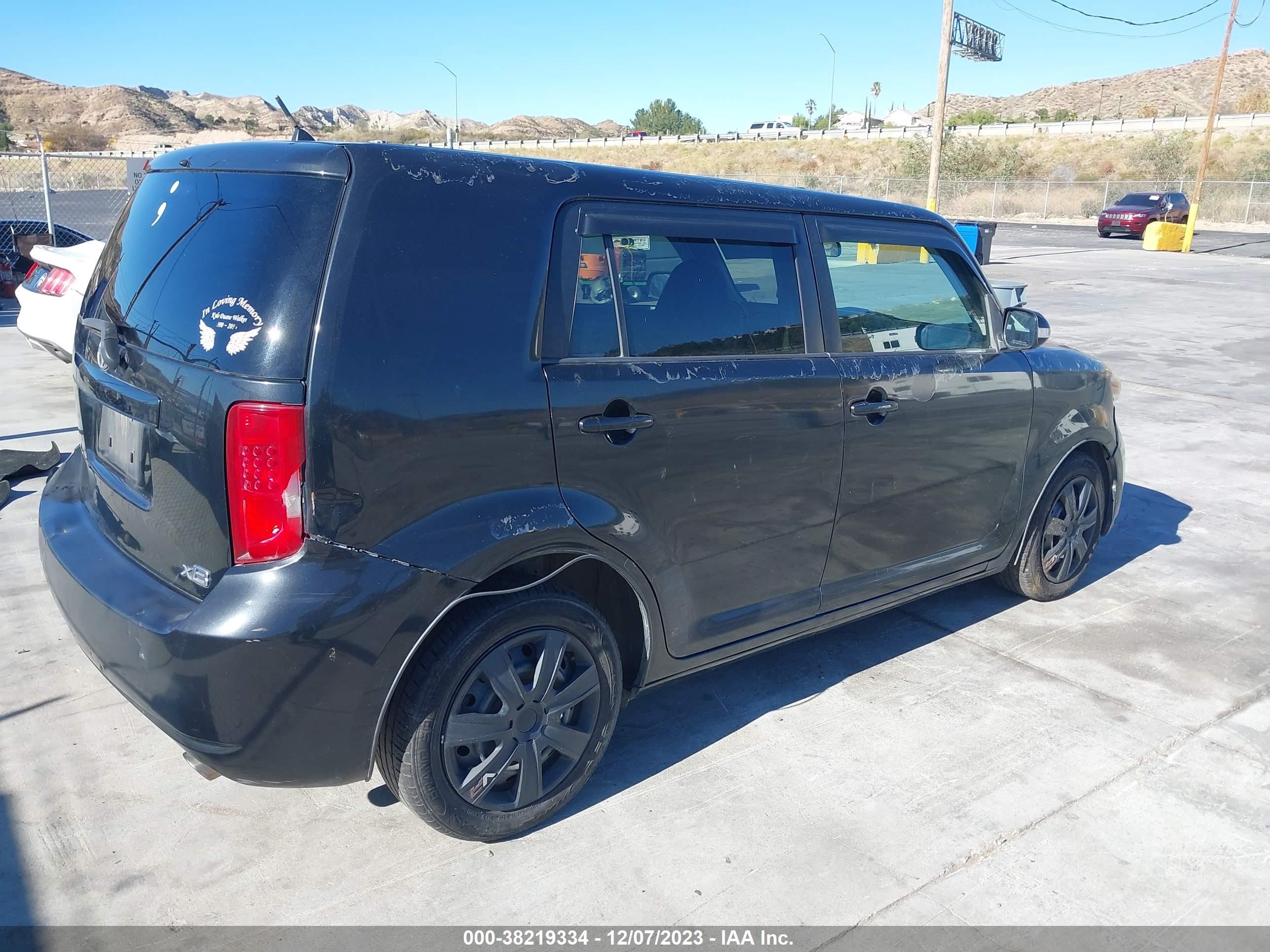 Photo 3 VIN: JTLKE50E481021351 - SCION XB 