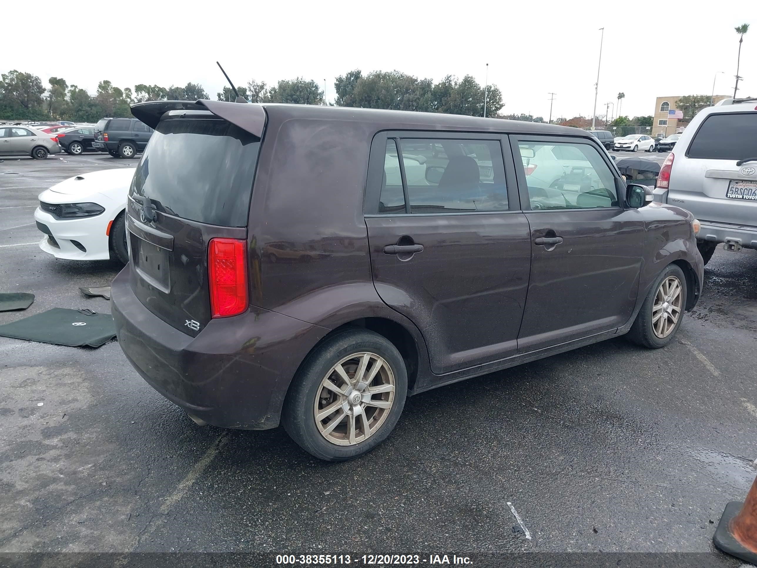 Photo 3 VIN: JTLKE50E481058979 - SCION XB 