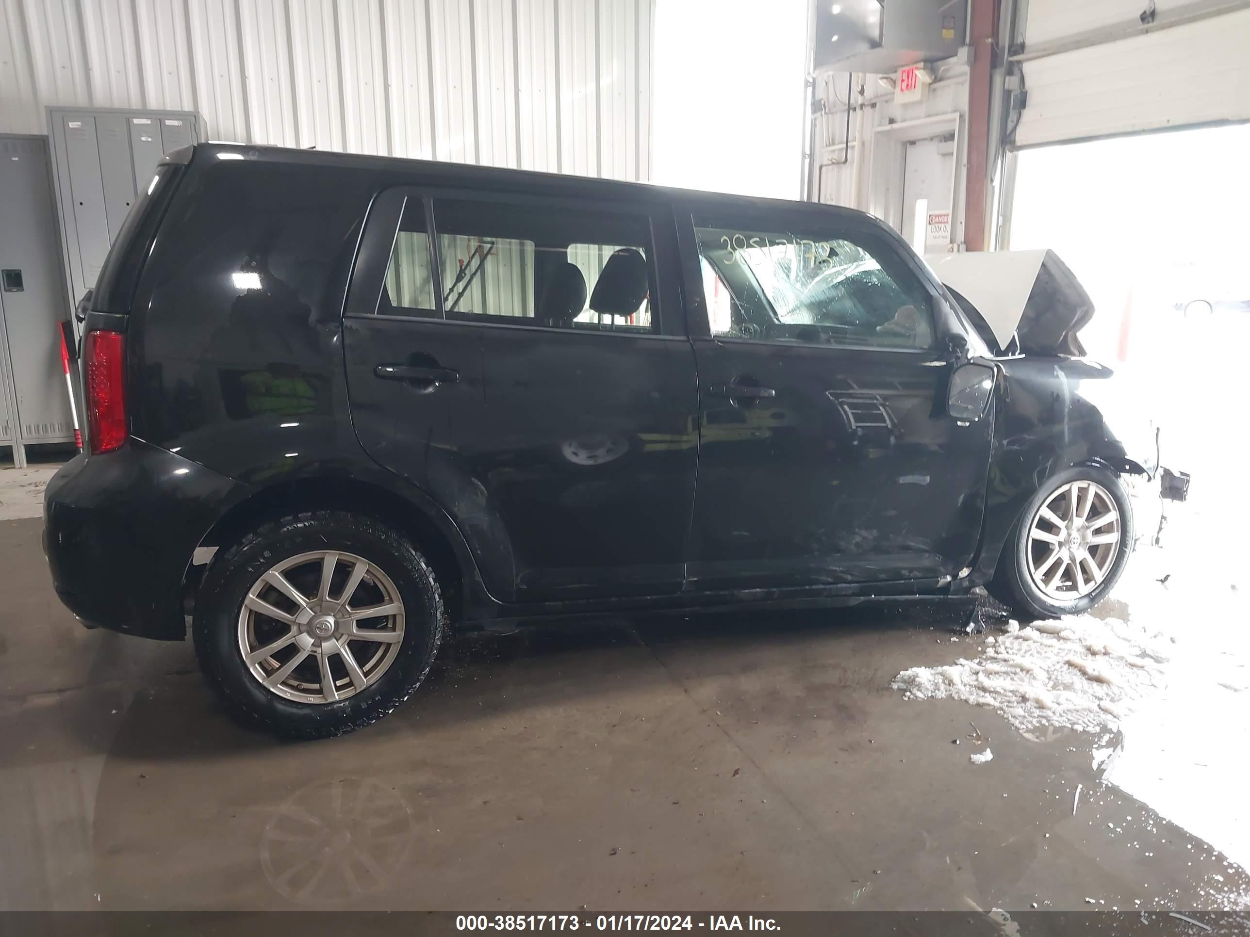 Photo 12 VIN: JTLKE50E481059629 - SCION XB 