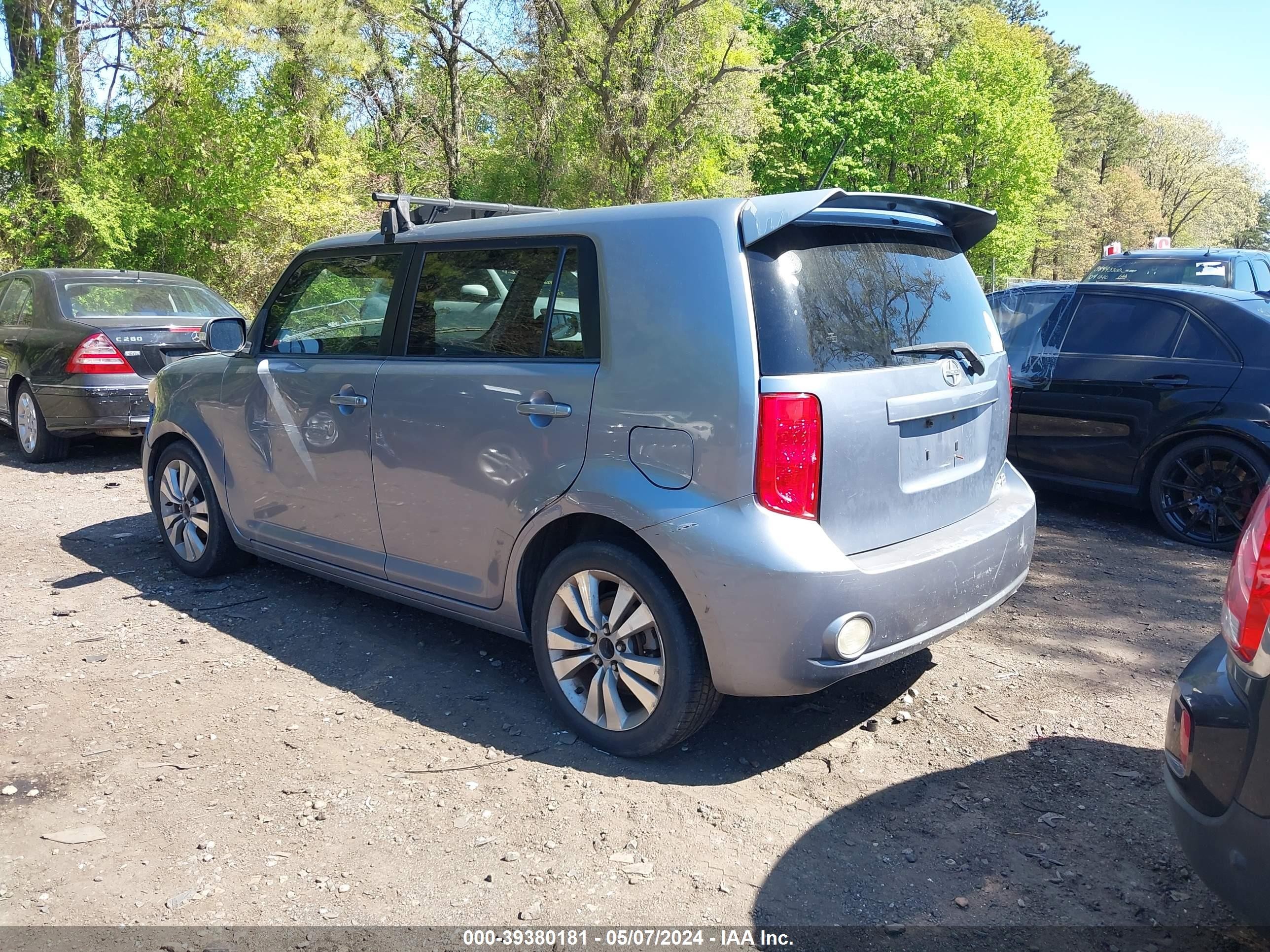 Photo 3 VIN: JTLKE50E491070941 - SCION XB 