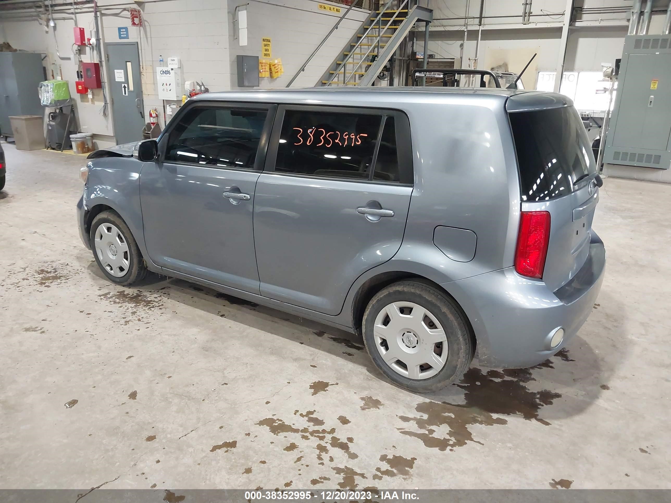 Photo 2 VIN: JTLKE50E491079154 - SCION XB 