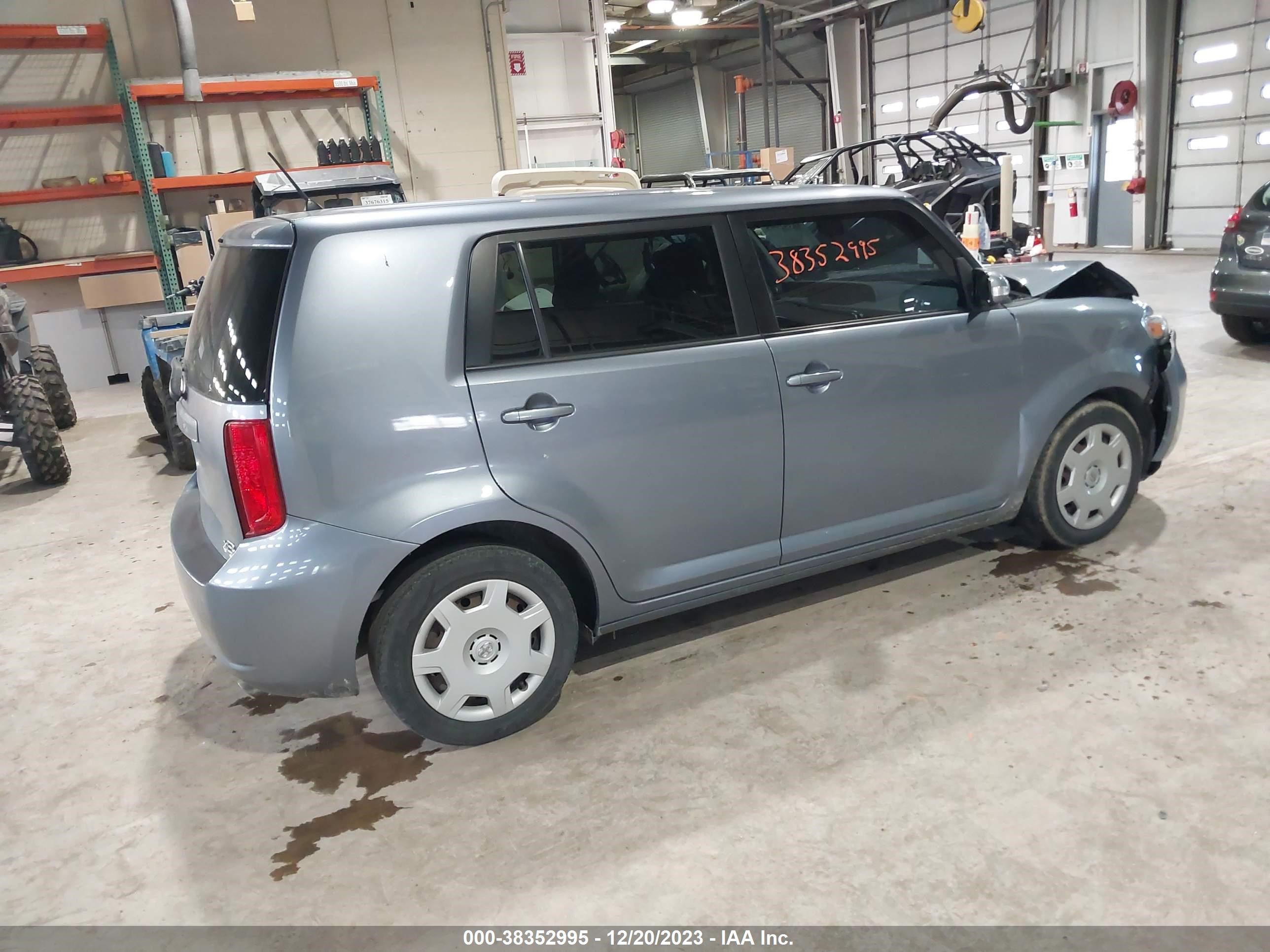 Photo 3 VIN: JTLKE50E491079154 - SCION XB 