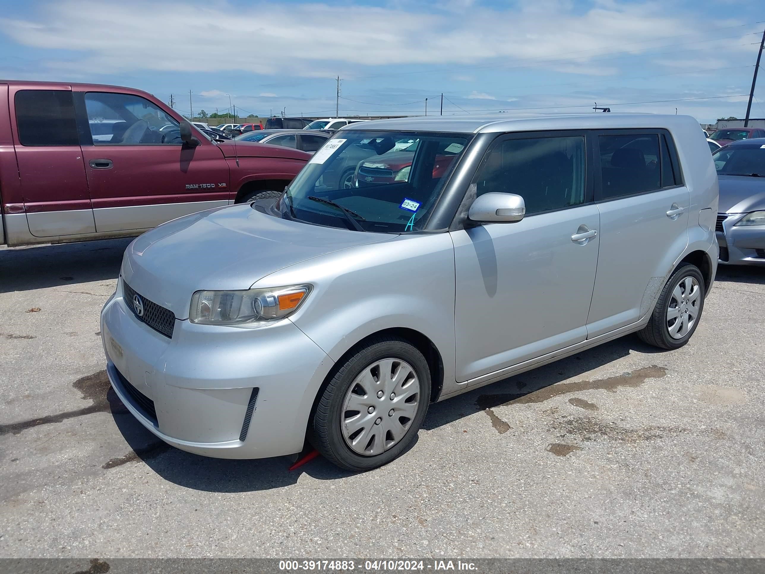 Photo 1 VIN: JTLKE50E581036702 - SCION XB 