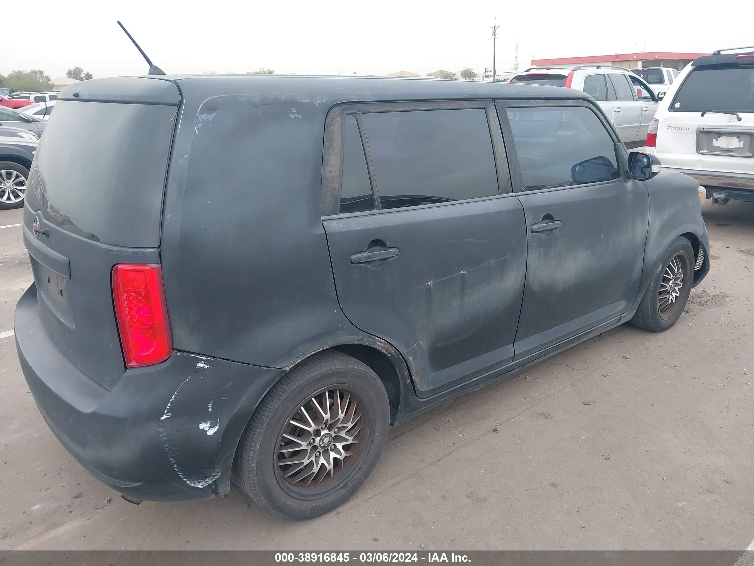 Photo 3 VIN: JTLKE50E681053721 - SCION XB 