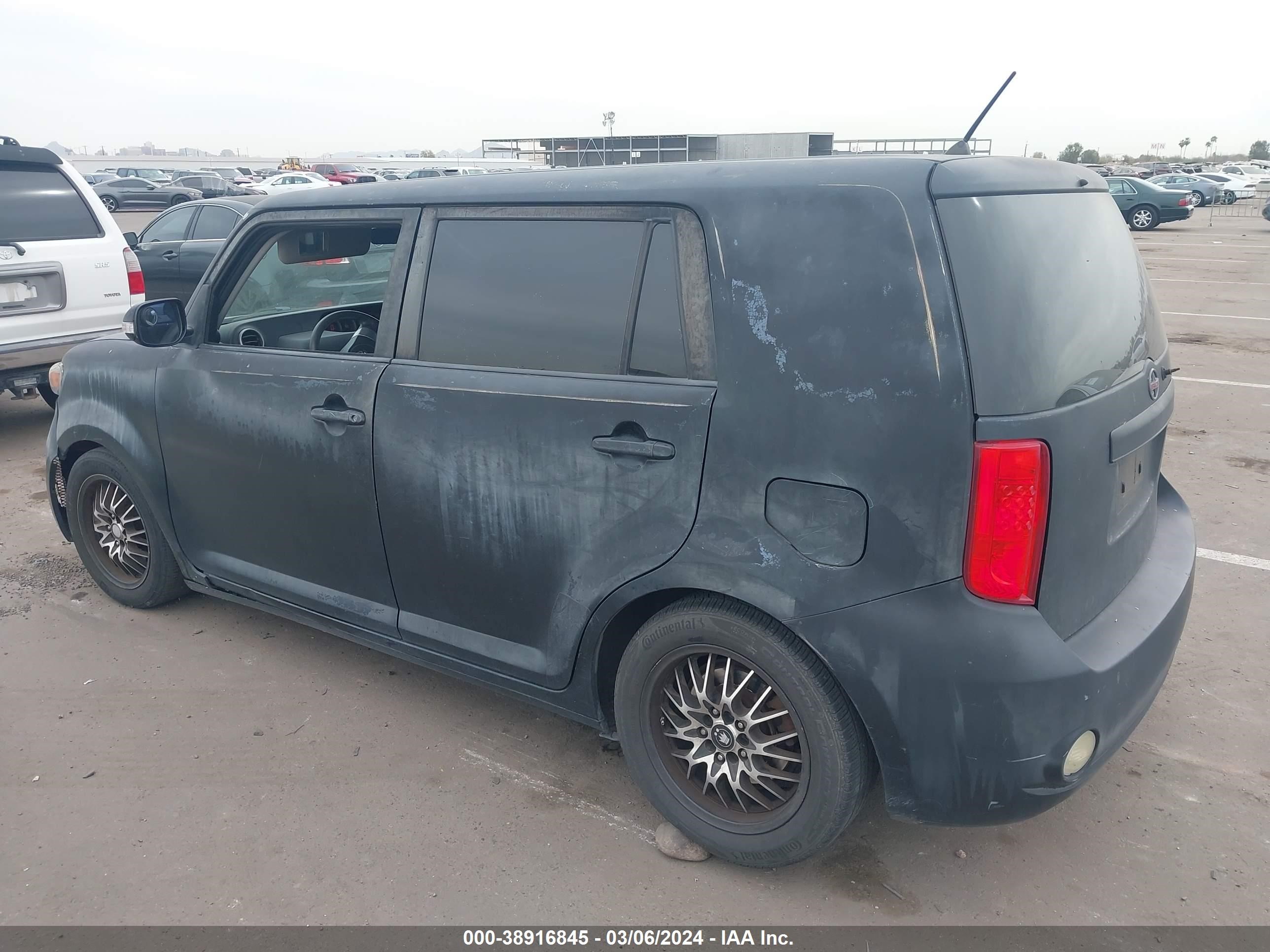 Photo 5 VIN: JTLKE50E681053721 - SCION XB 