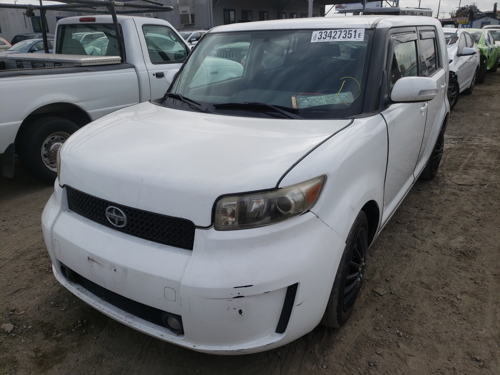 Photo 1 VIN: JTLKE50E691060945 - SCION XB 