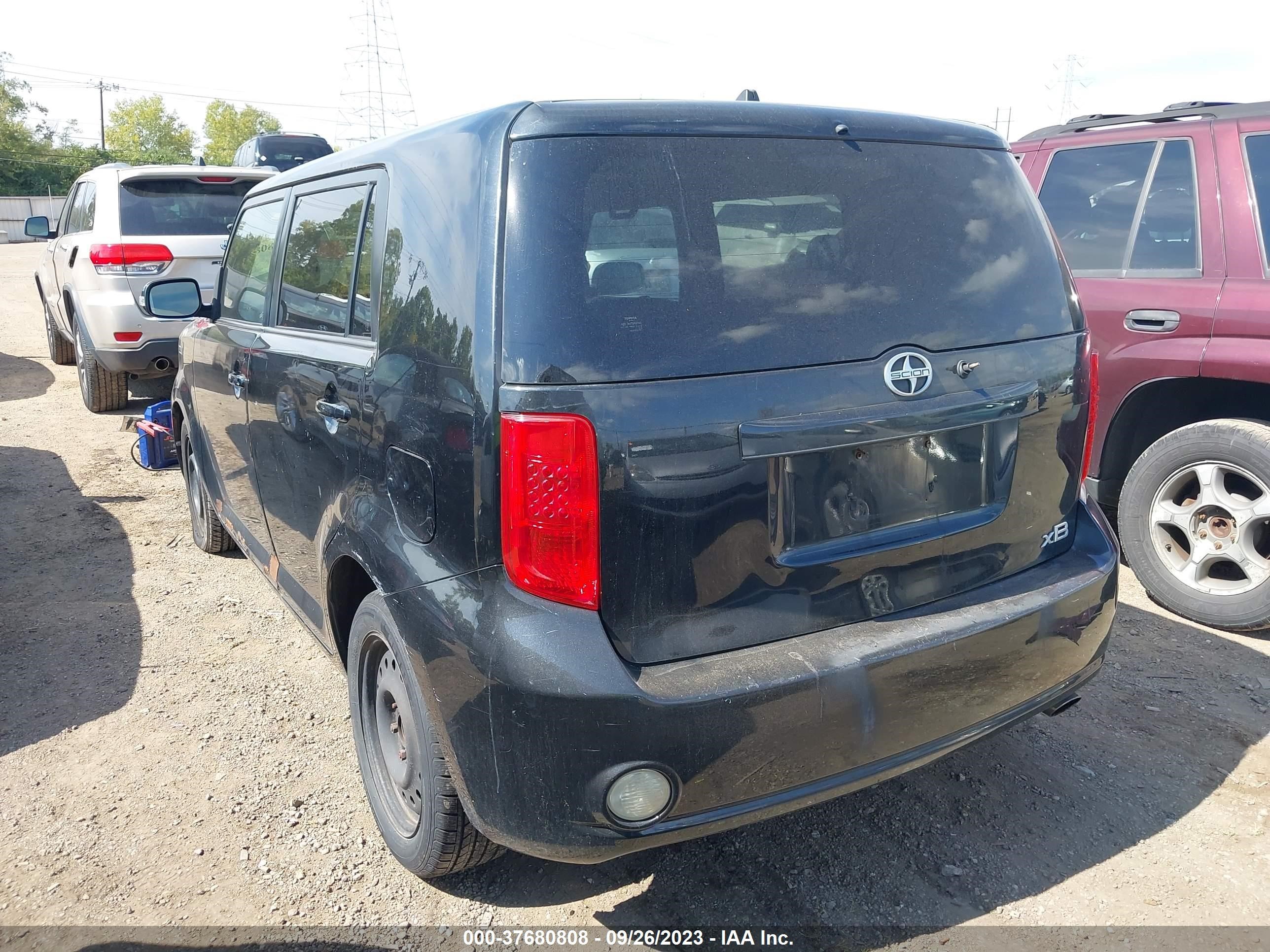 Photo 2 VIN: JTLKE50E691069564 - SCION XB 