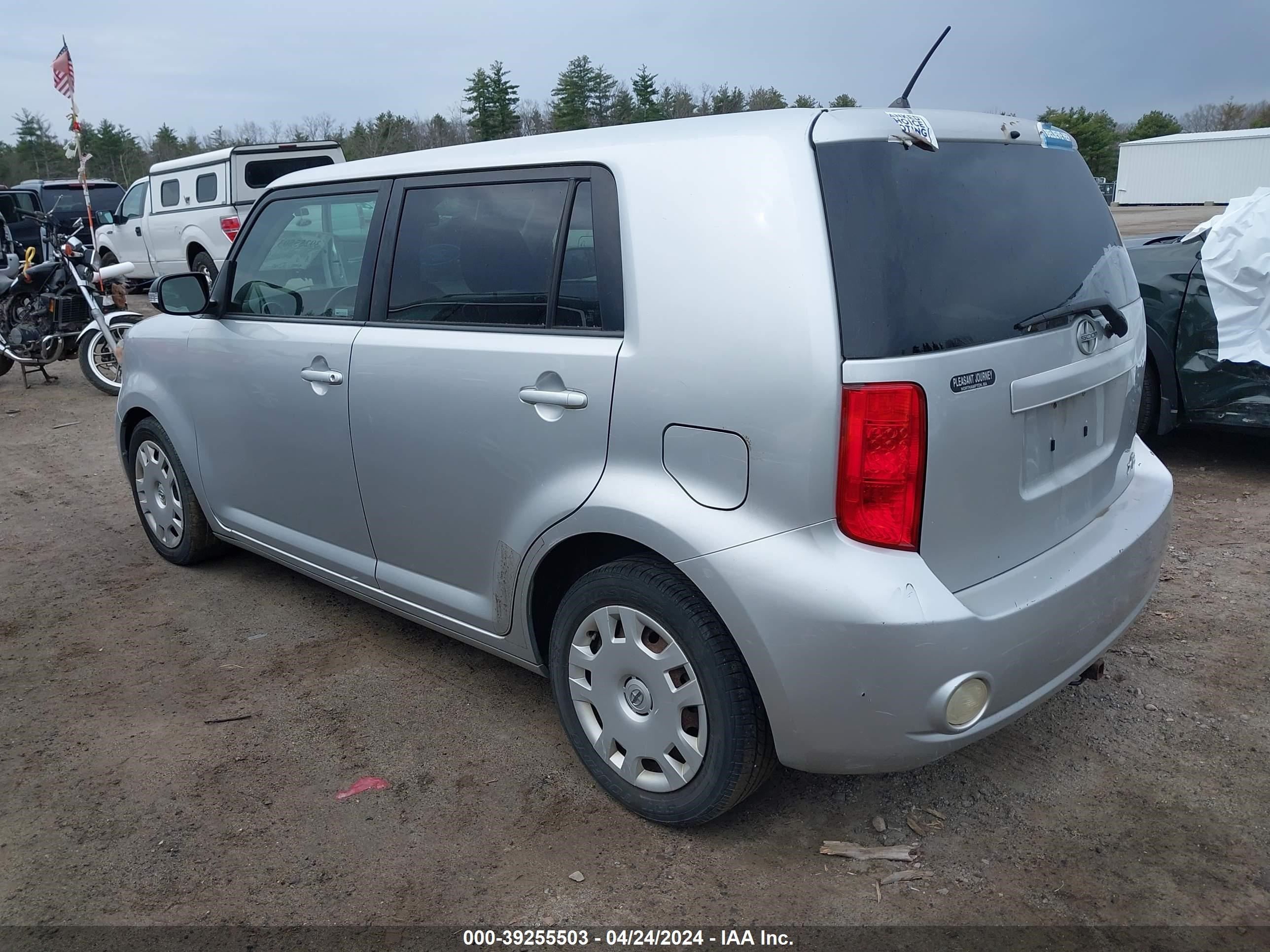 Photo 2 VIN: JTLKE50E691074215 - SCION XB 