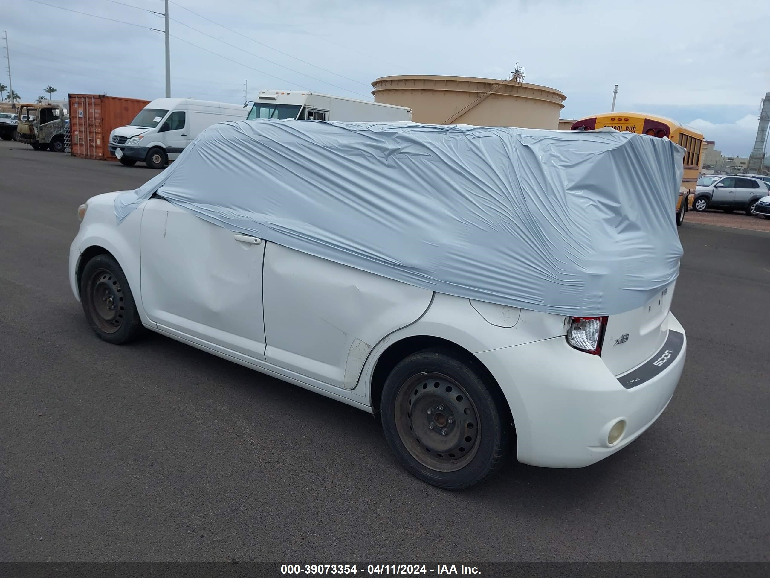 Photo 2 VIN: JTLKE50E691081438 - SCION XB 