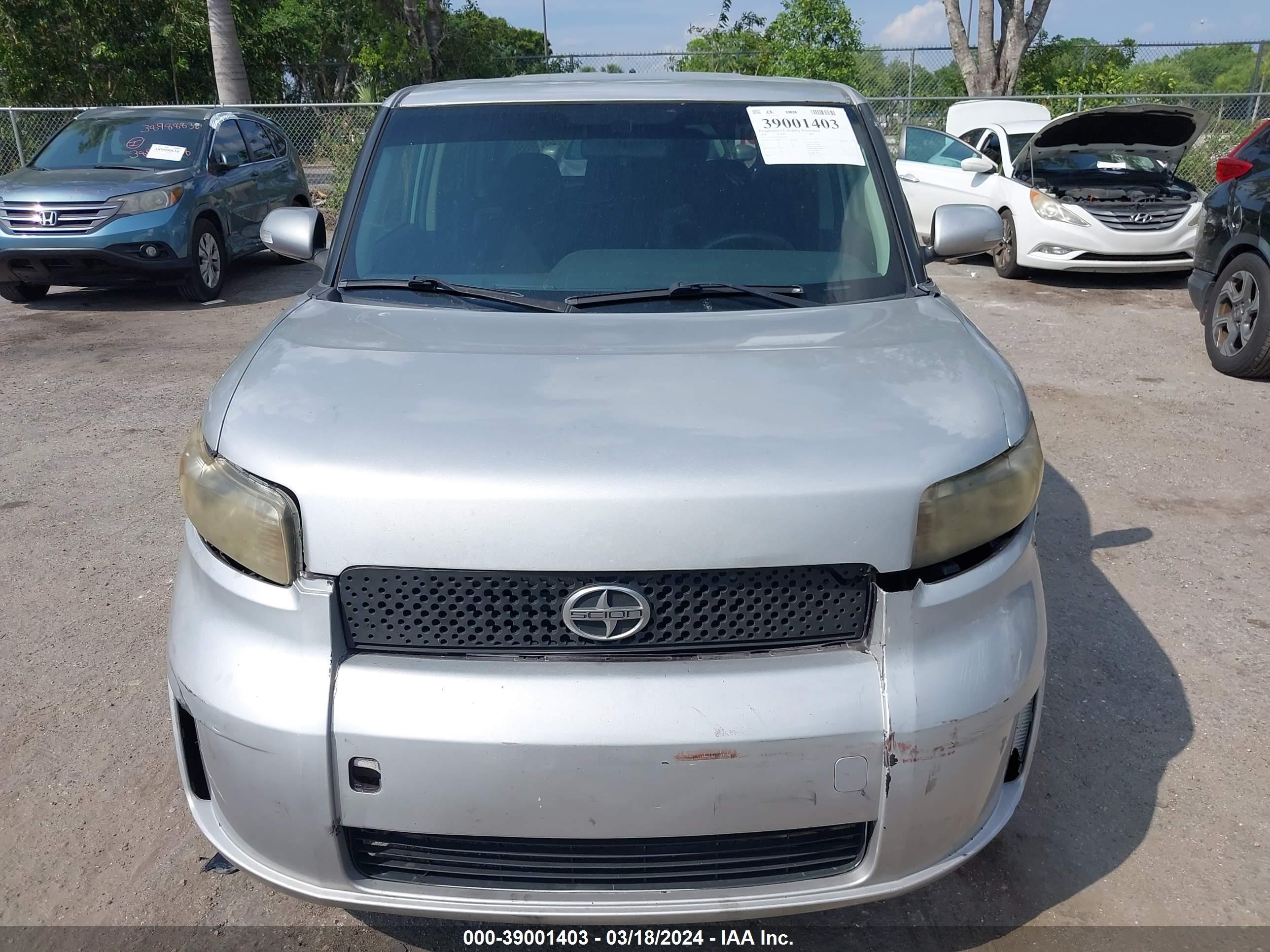 Photo 12 VIN: JTLKE50E781012420 - SCION XB 