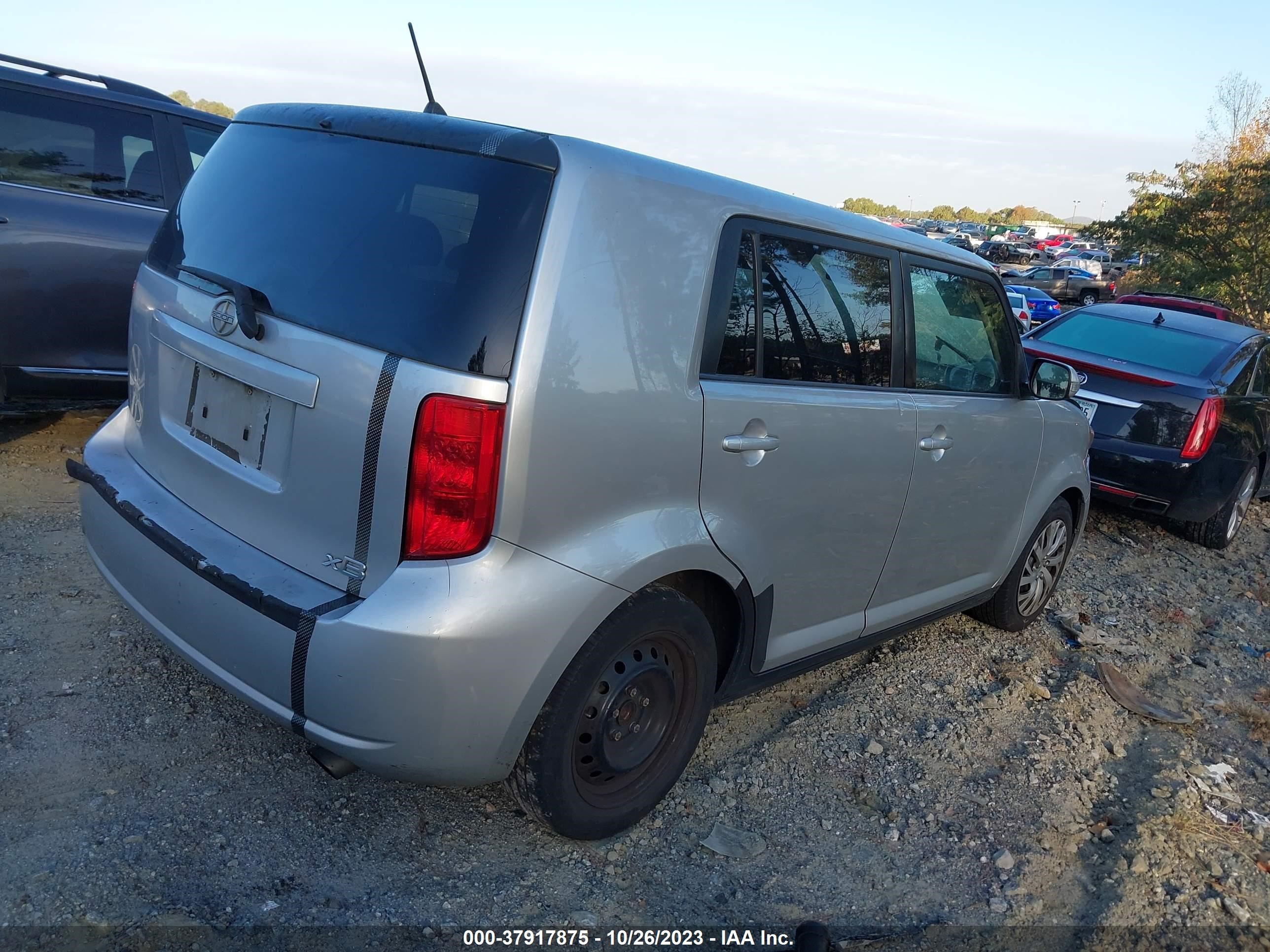 Photo 3 VIN: JTLKE50E781014166 - SCION XB 