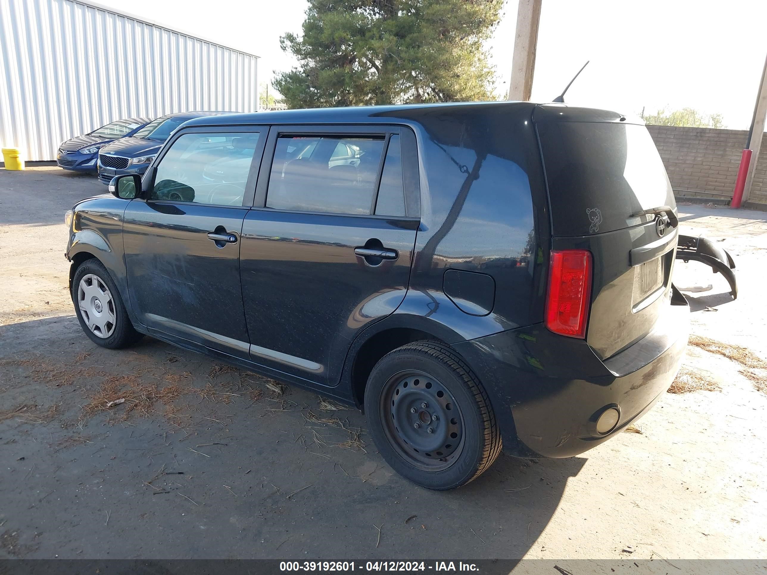 Photo 2 VIN: JTLKE50E781020436 - SCION XB 