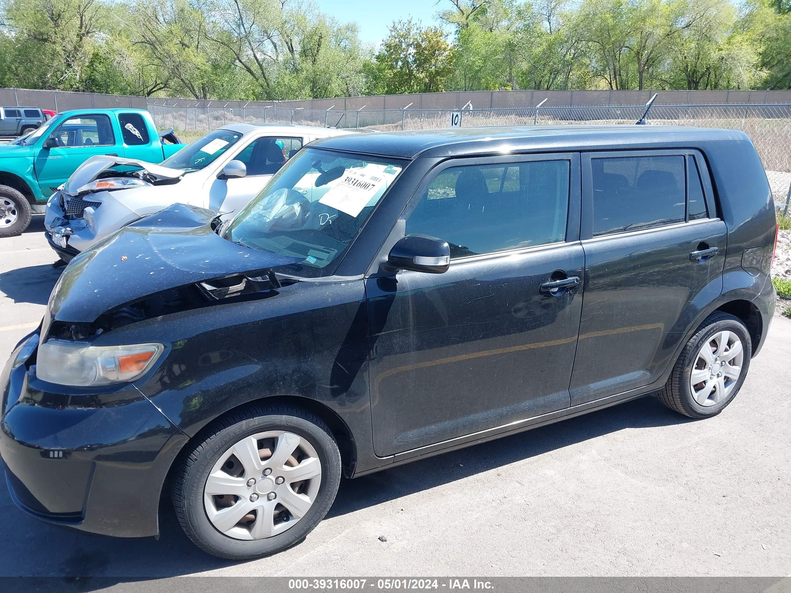 Photo 13 VIN: JTLKE50E791067290 - SCION XB 