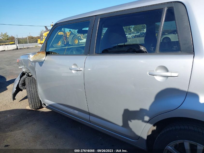 Photo 13 VIN: JTLKE50E881002298 - SCION XB 