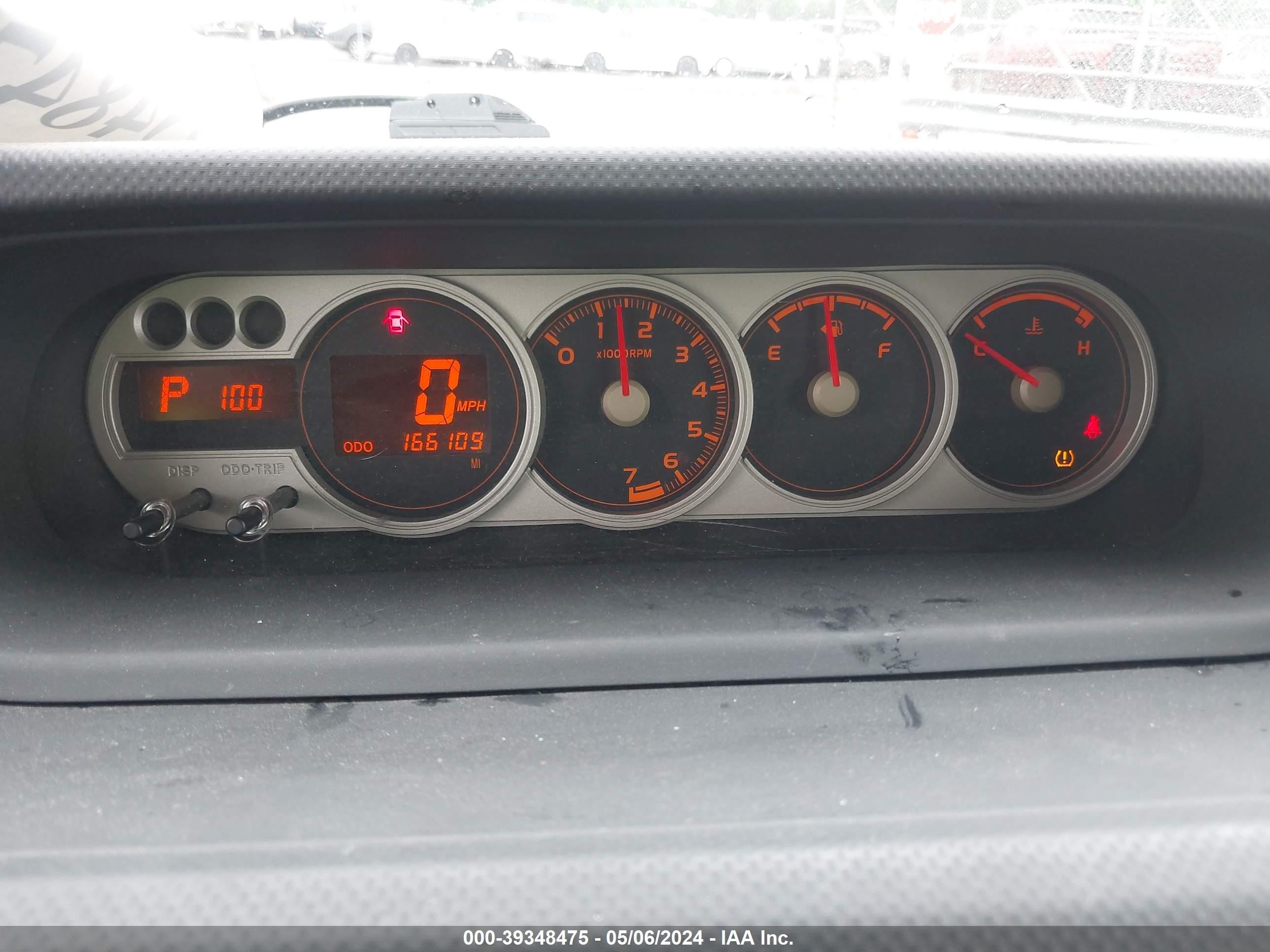 Photo 6 VIN: JTLKE50E881002933 - SCION XB 
