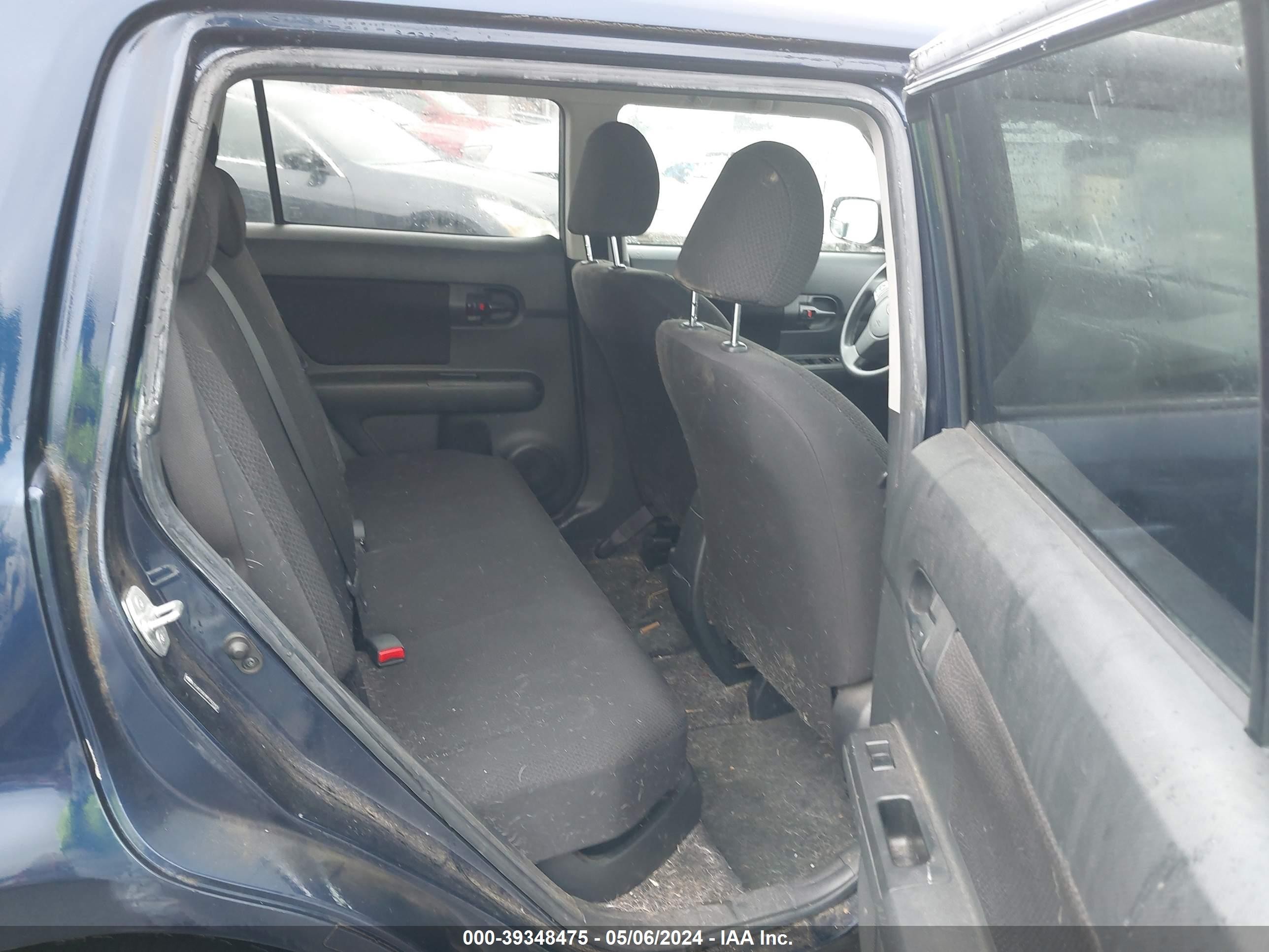 Photo 7 VIN: JTLKE50E881002933 - SCION XB 