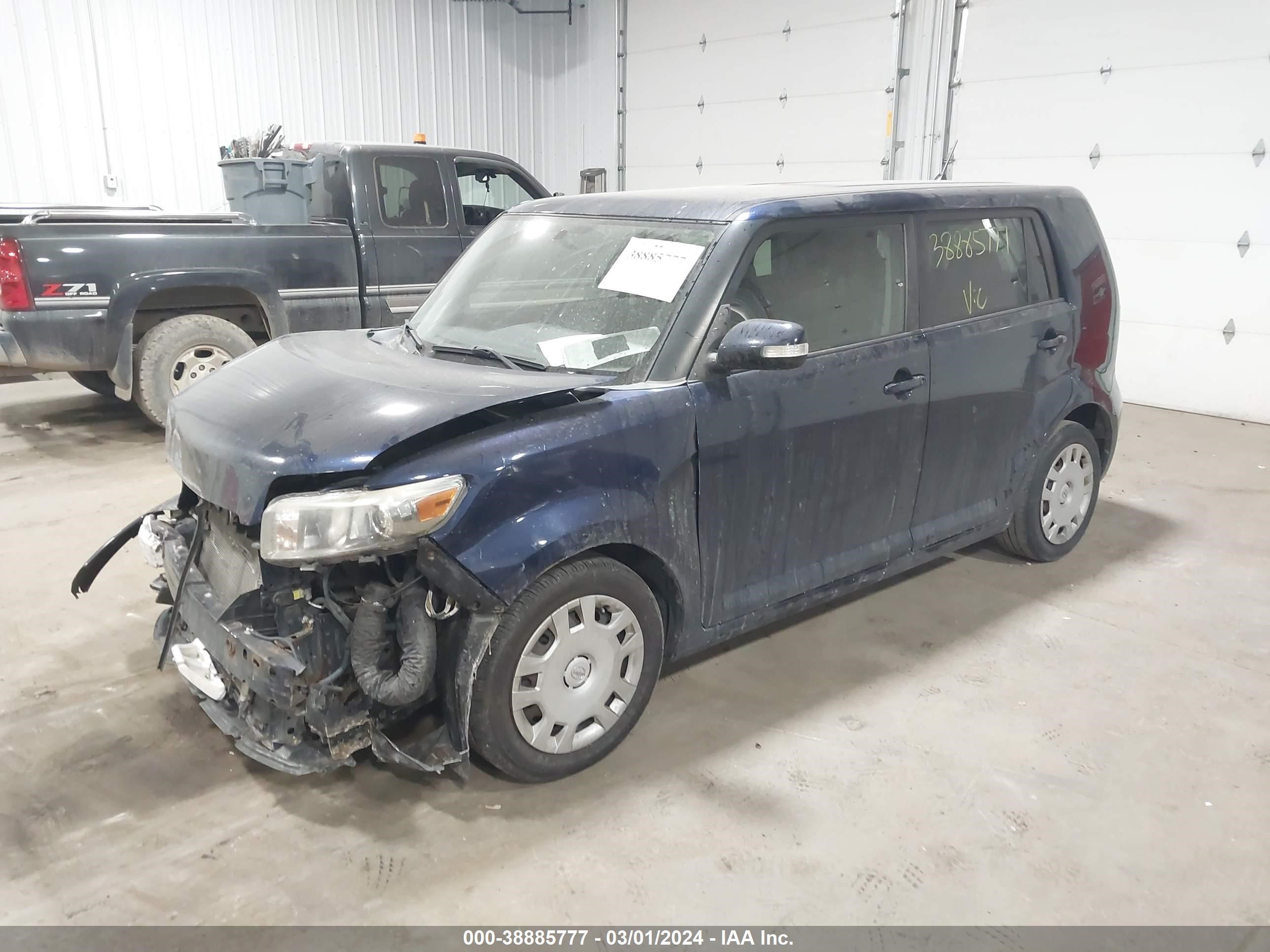 Photo 1 VIN: JTLKE50E881021675 - SCION XB 