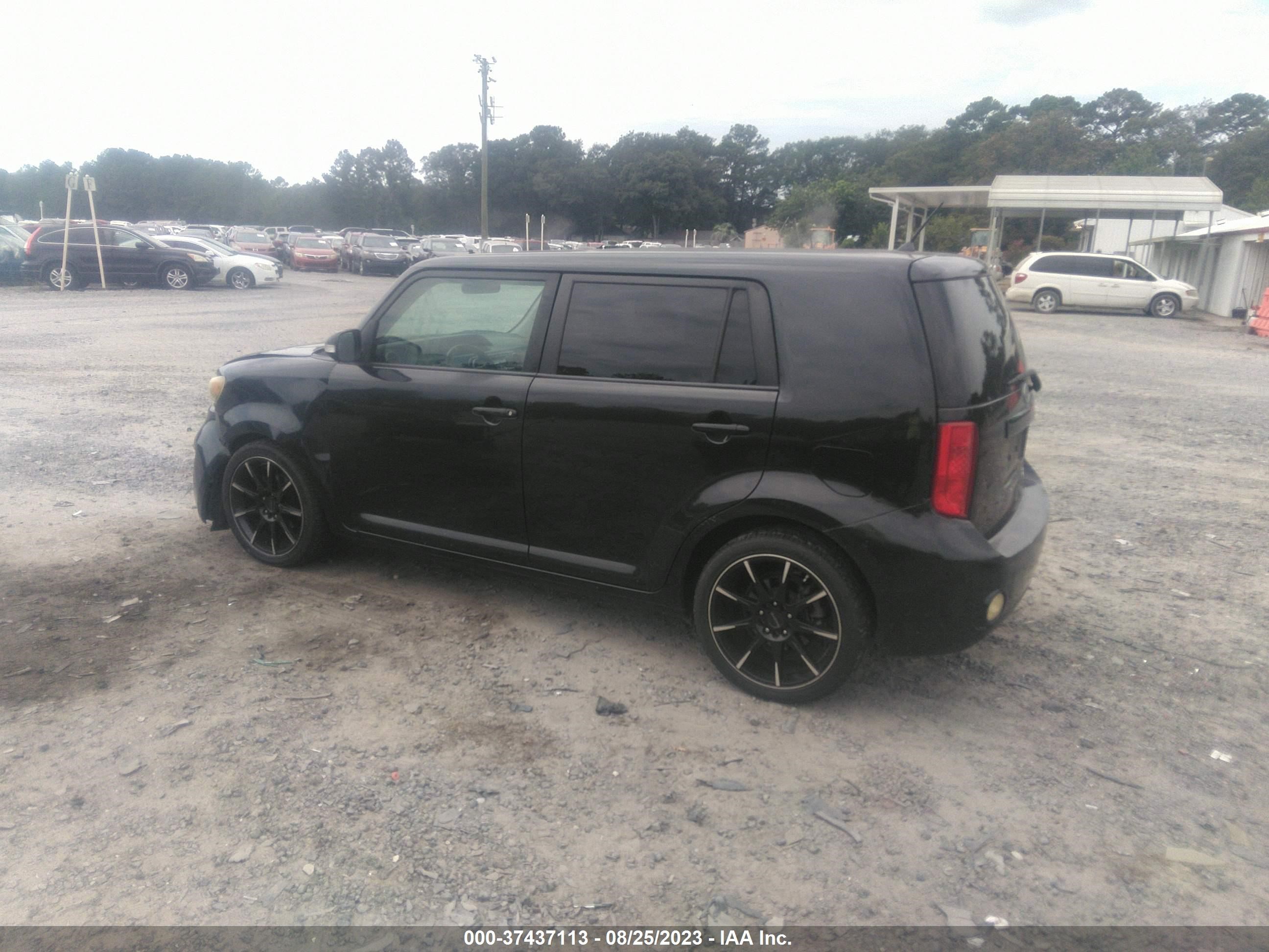 Photo 2 VIN: JTLKE50E881026097 - SCION XB 