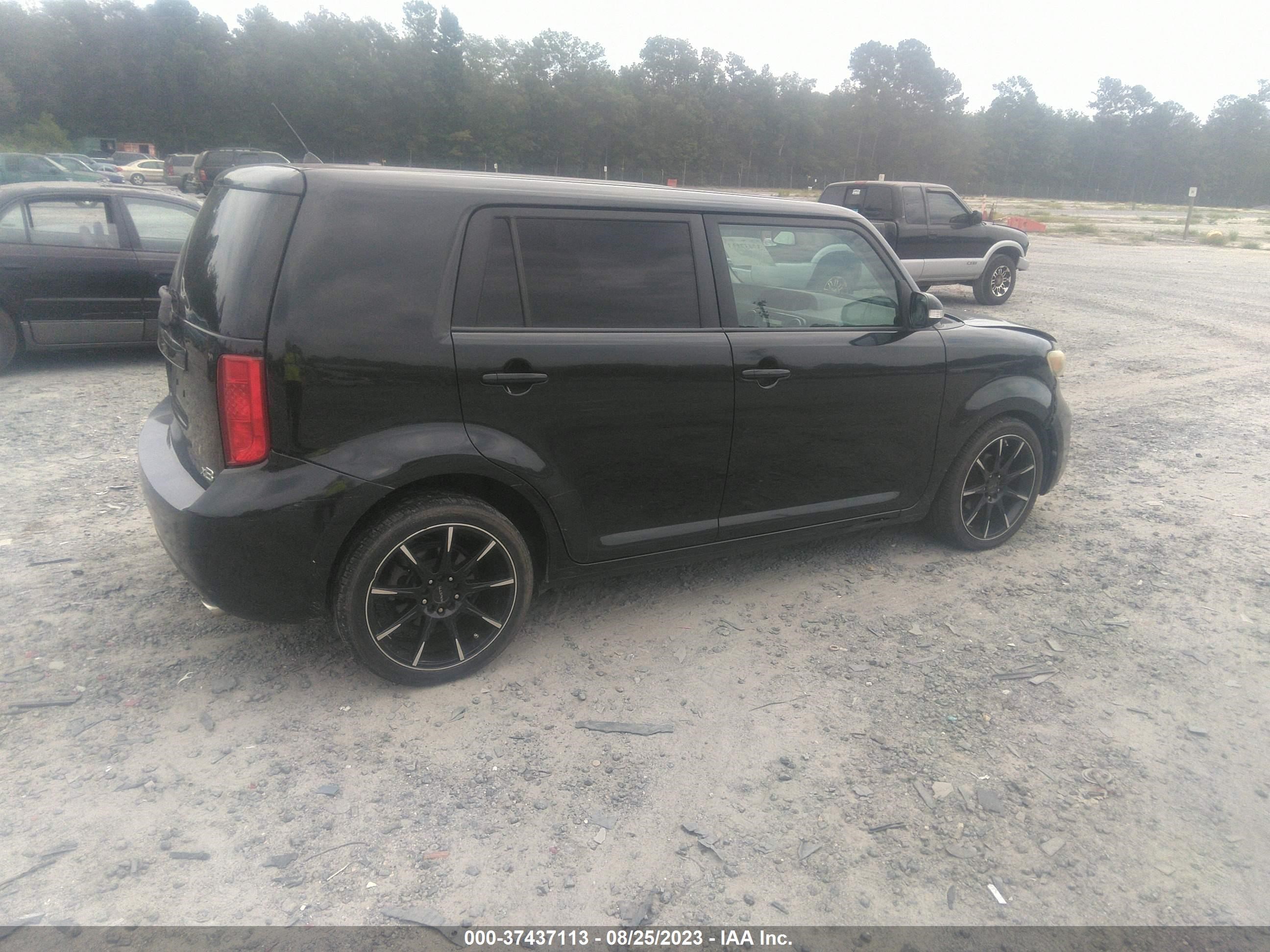 Photo 3 VIN: JTLKE50E881026097 - SCION XB 