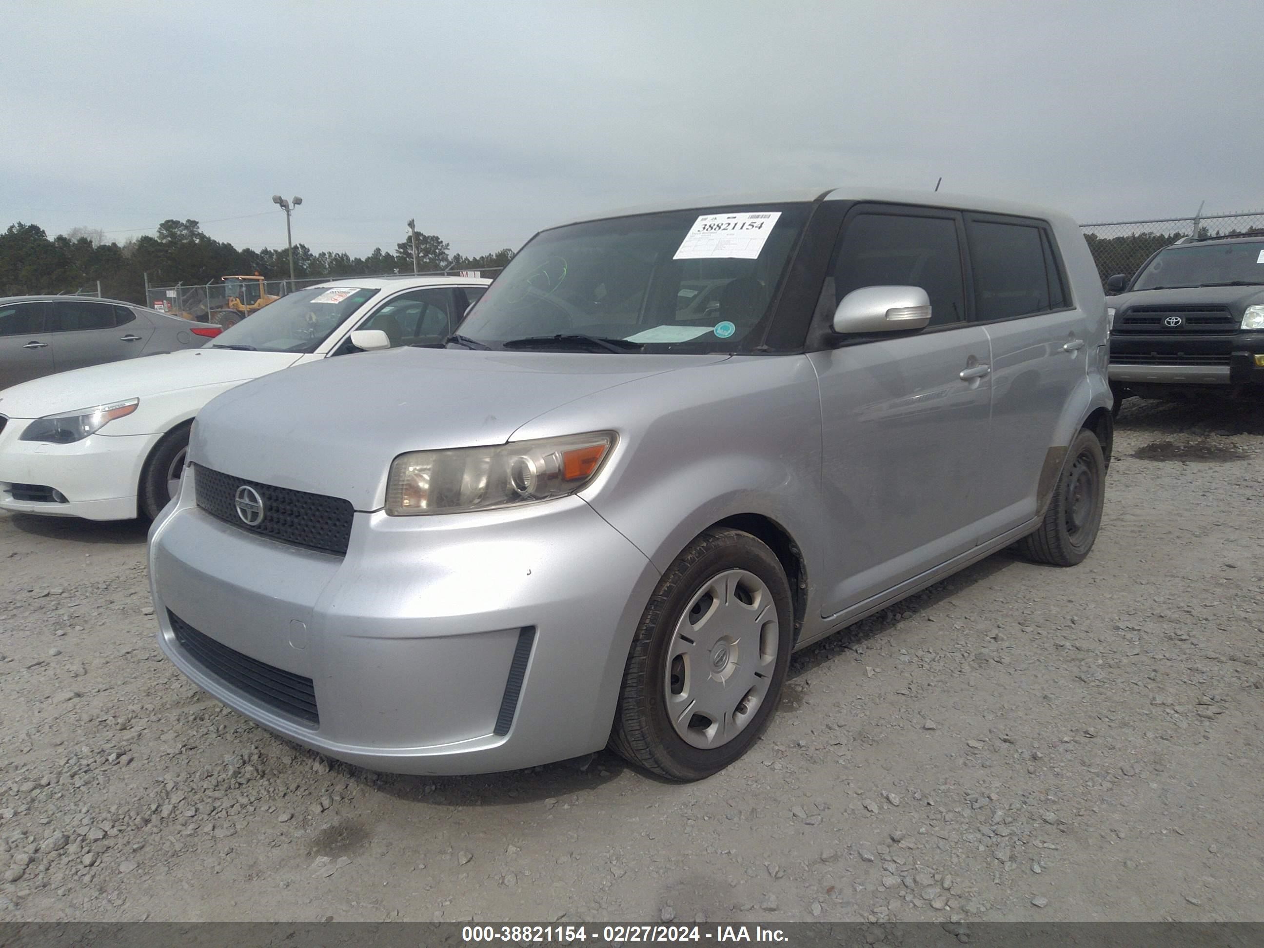 Photo 1 VIN: JTLKE50E891074345 - SCION XB 