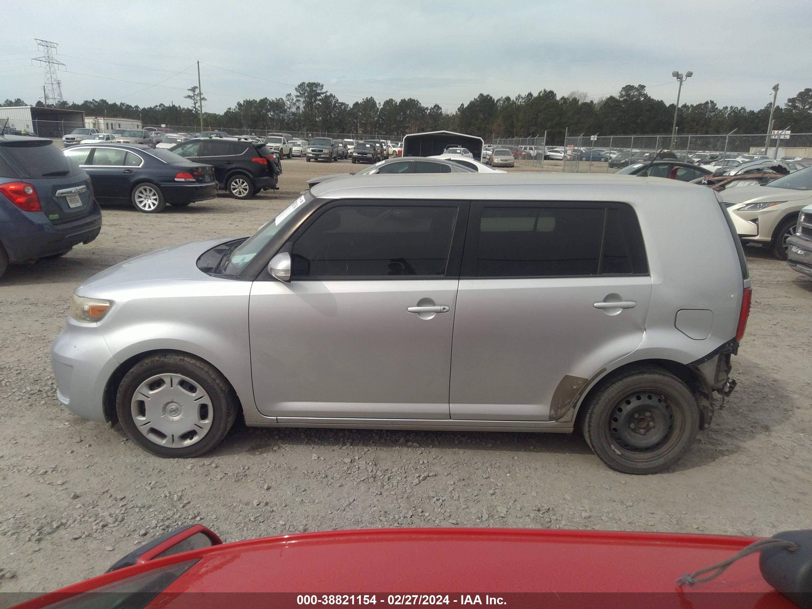 Photo 14 VIN: JTLKE50E891074345 - SCION XB 