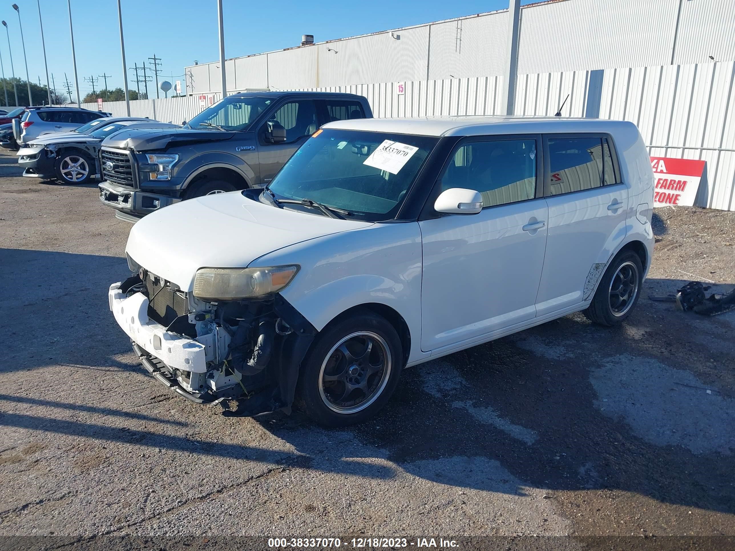 Photo 1 VIN: JTLKE50E981030790 - SCION XB 