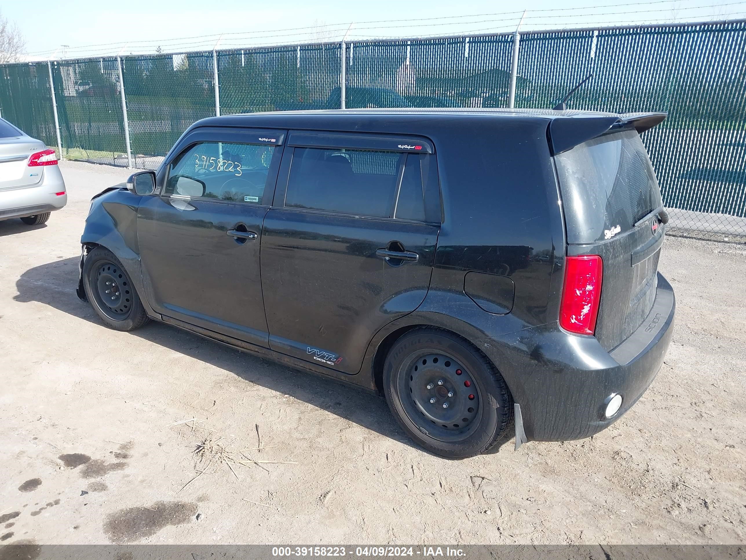 Photo 2 VIN: JTLKE50E981033379 - SCION XB 