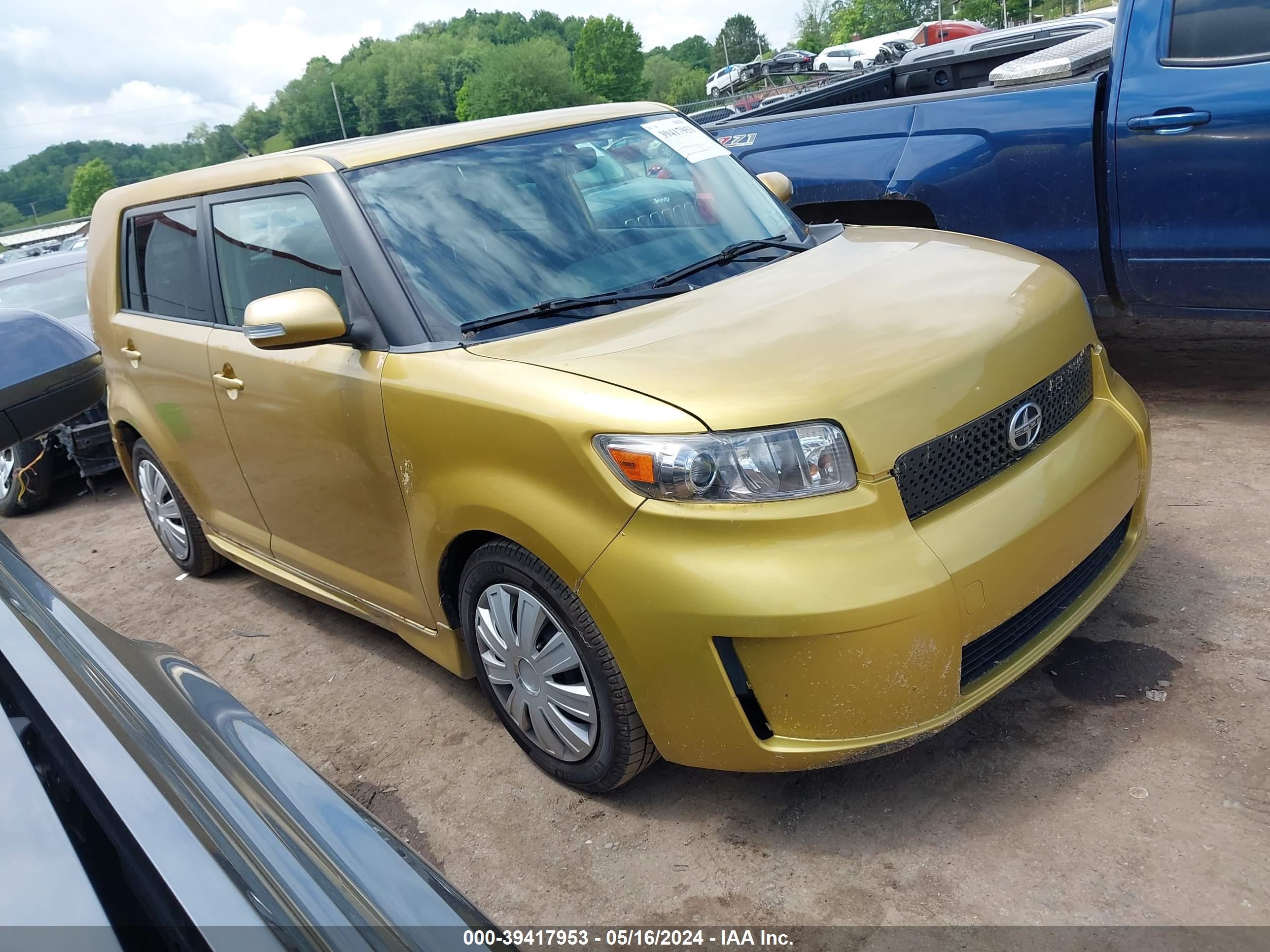 Photo 0 VIN: JTLKE50E981054328 - SCION XB 