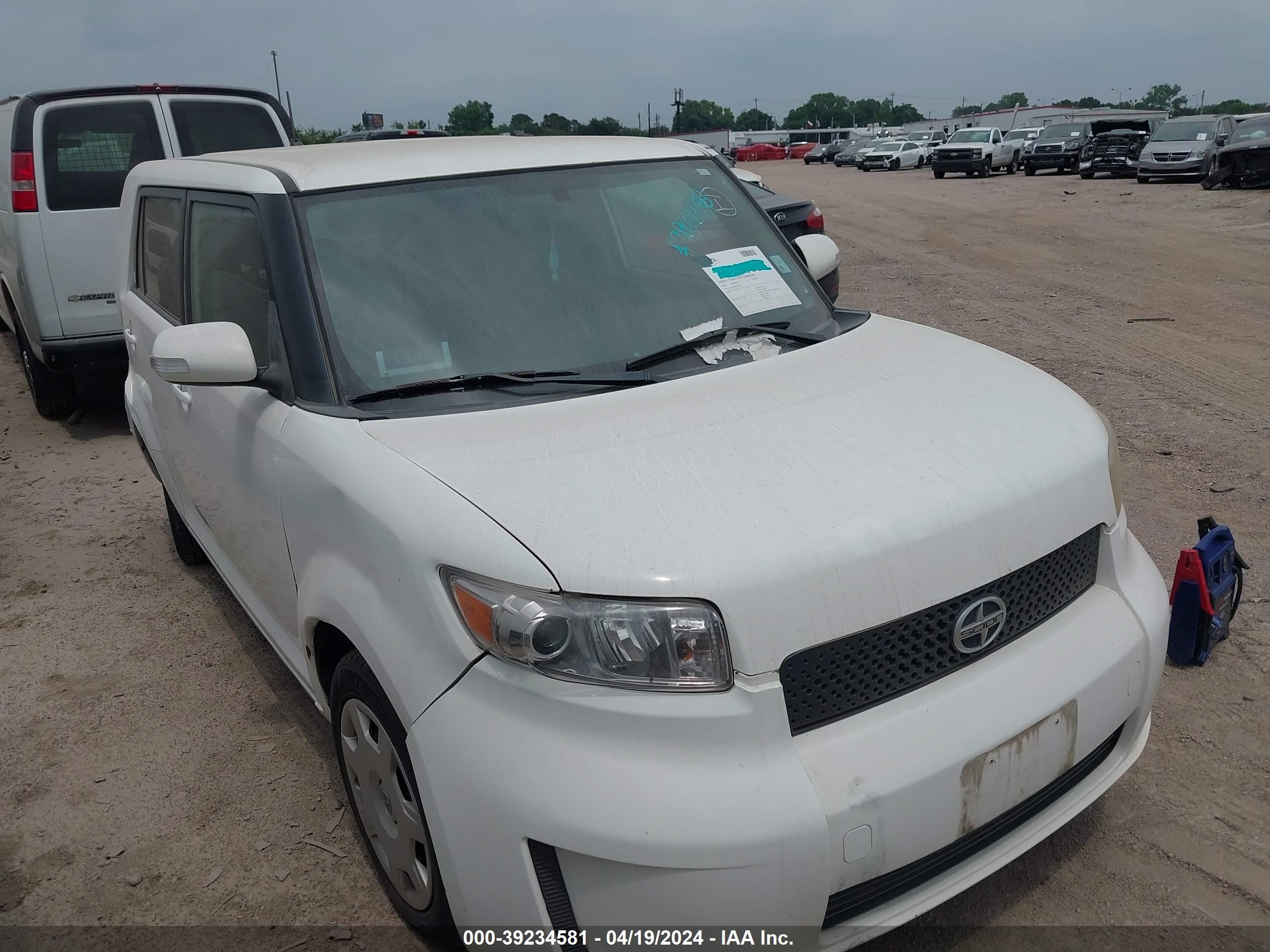 Photo 1 VIN: JTLKE50E981055673 - SCION XB 