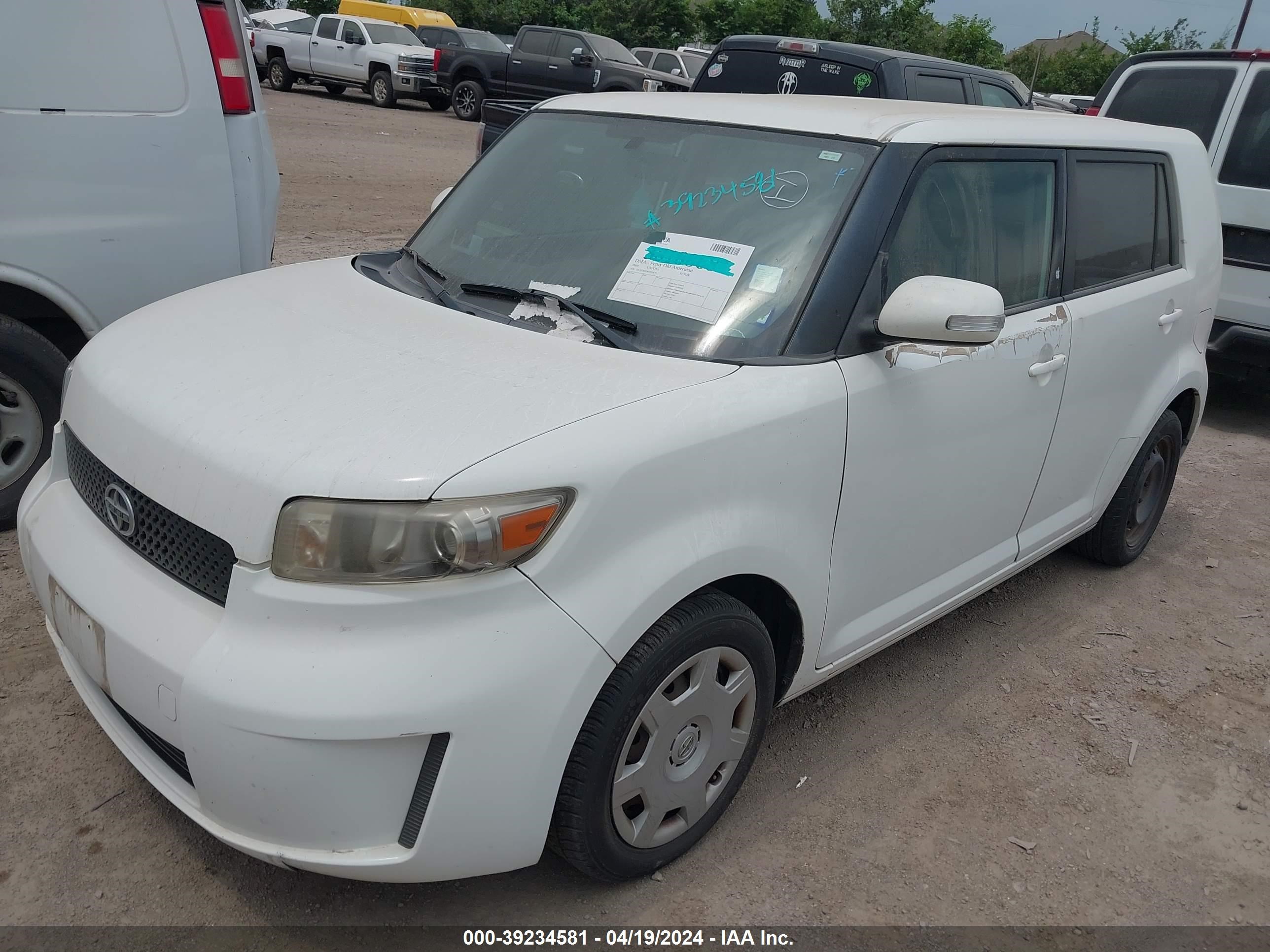 Photo 2 VIN: JTLKE50E981055673 - SCION XB 