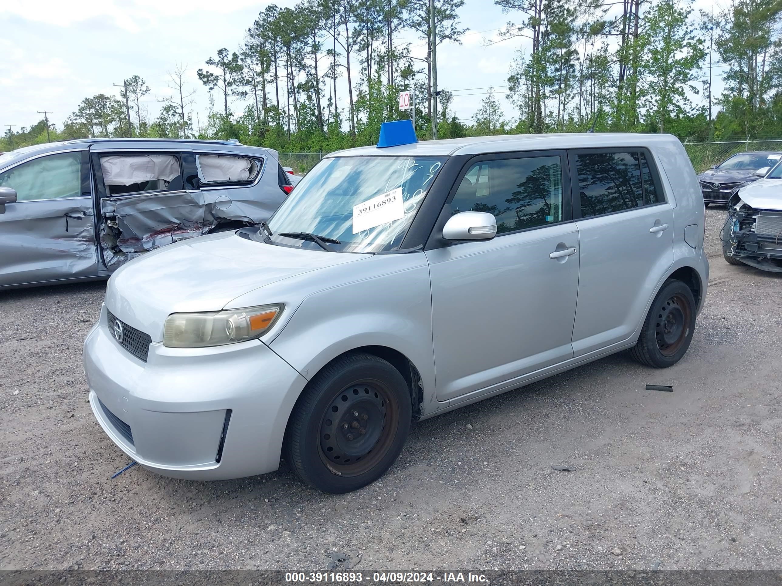 Photo 1 VIN: JTLKE50E991070031 - SCION XB 