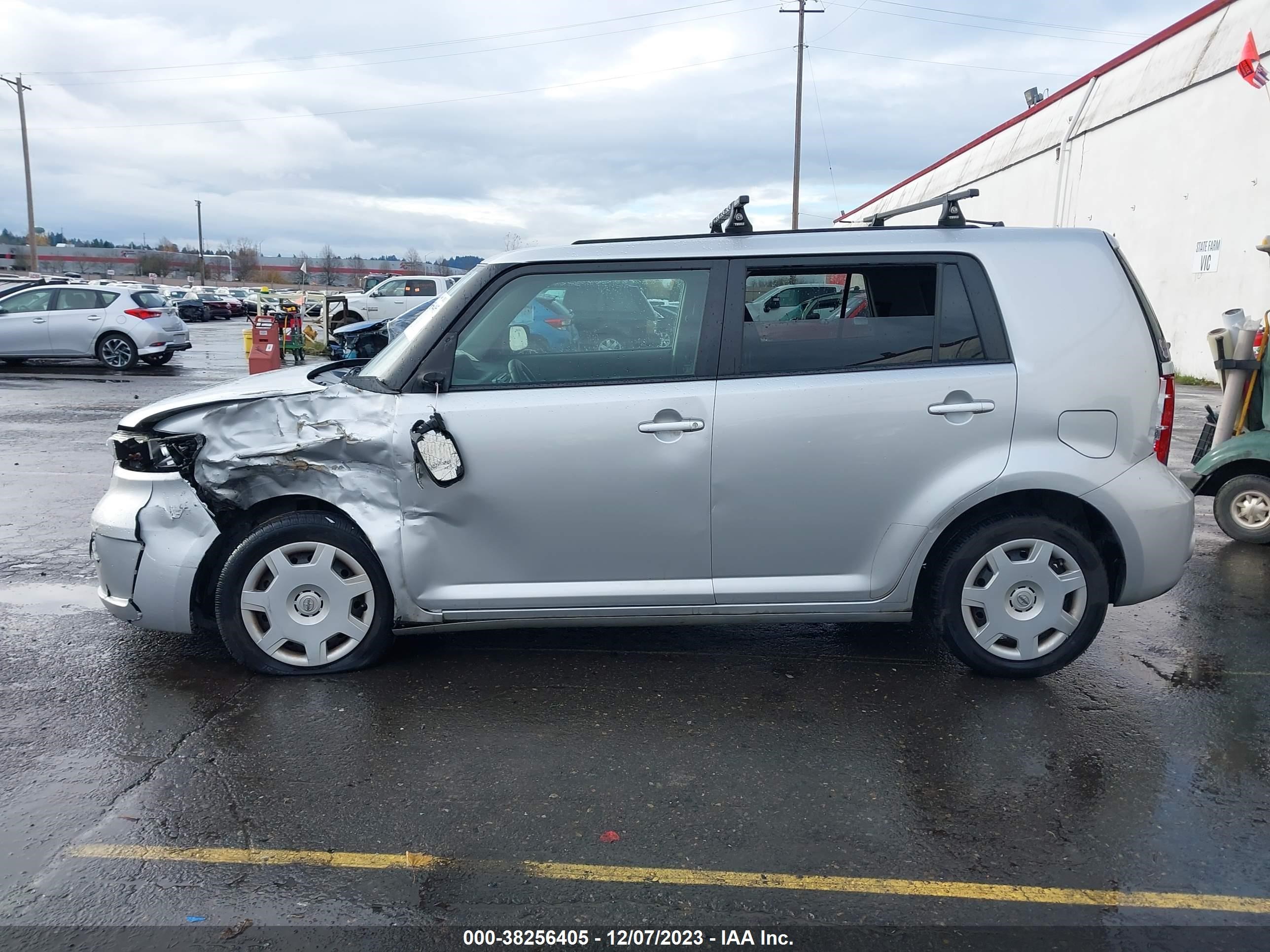 Photo 13 VIN: JTLKE50E991079893 - SCION XB 