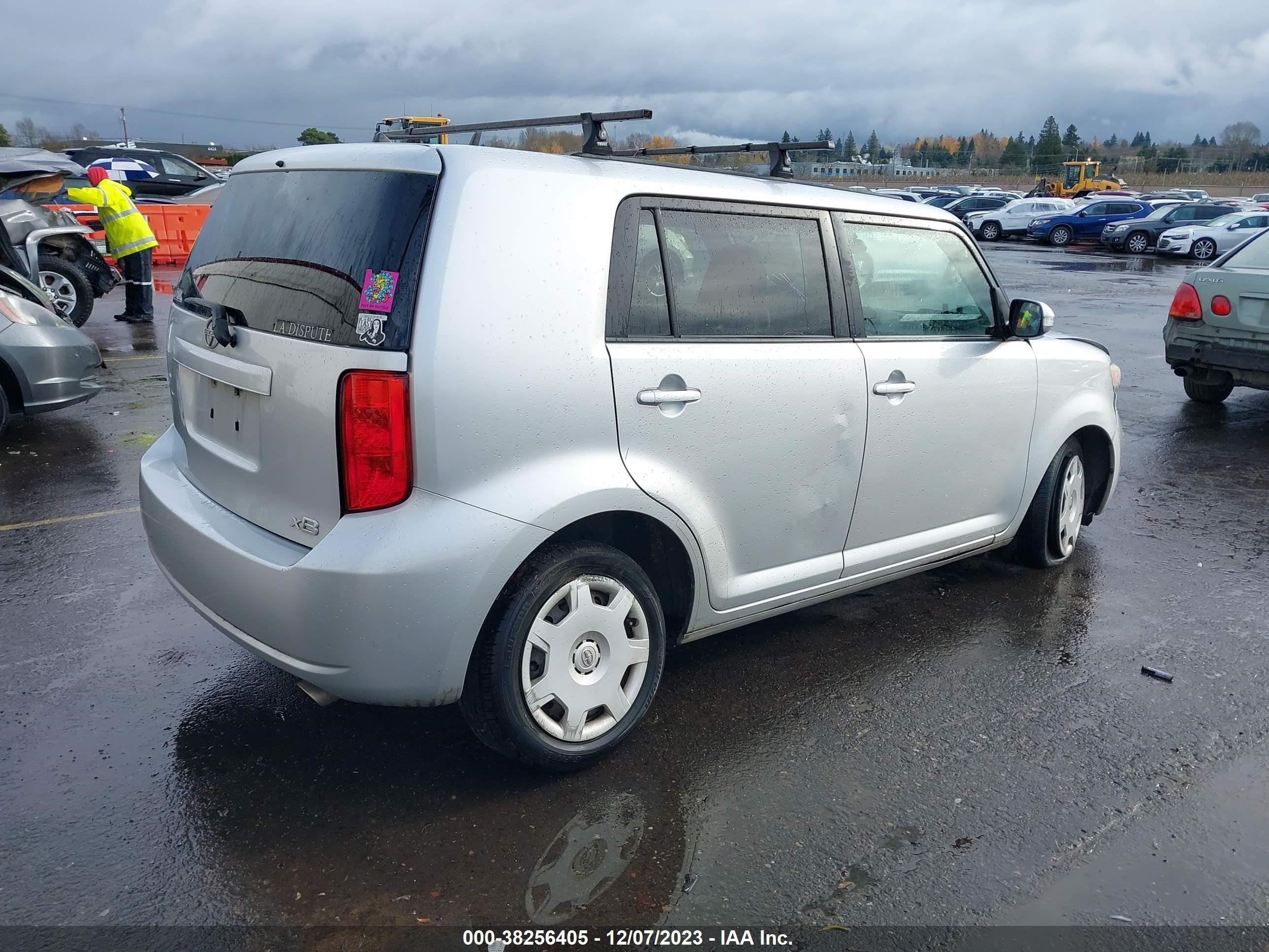 Photo 3 VIN: JTLKE50E991079893 - SCION XB 