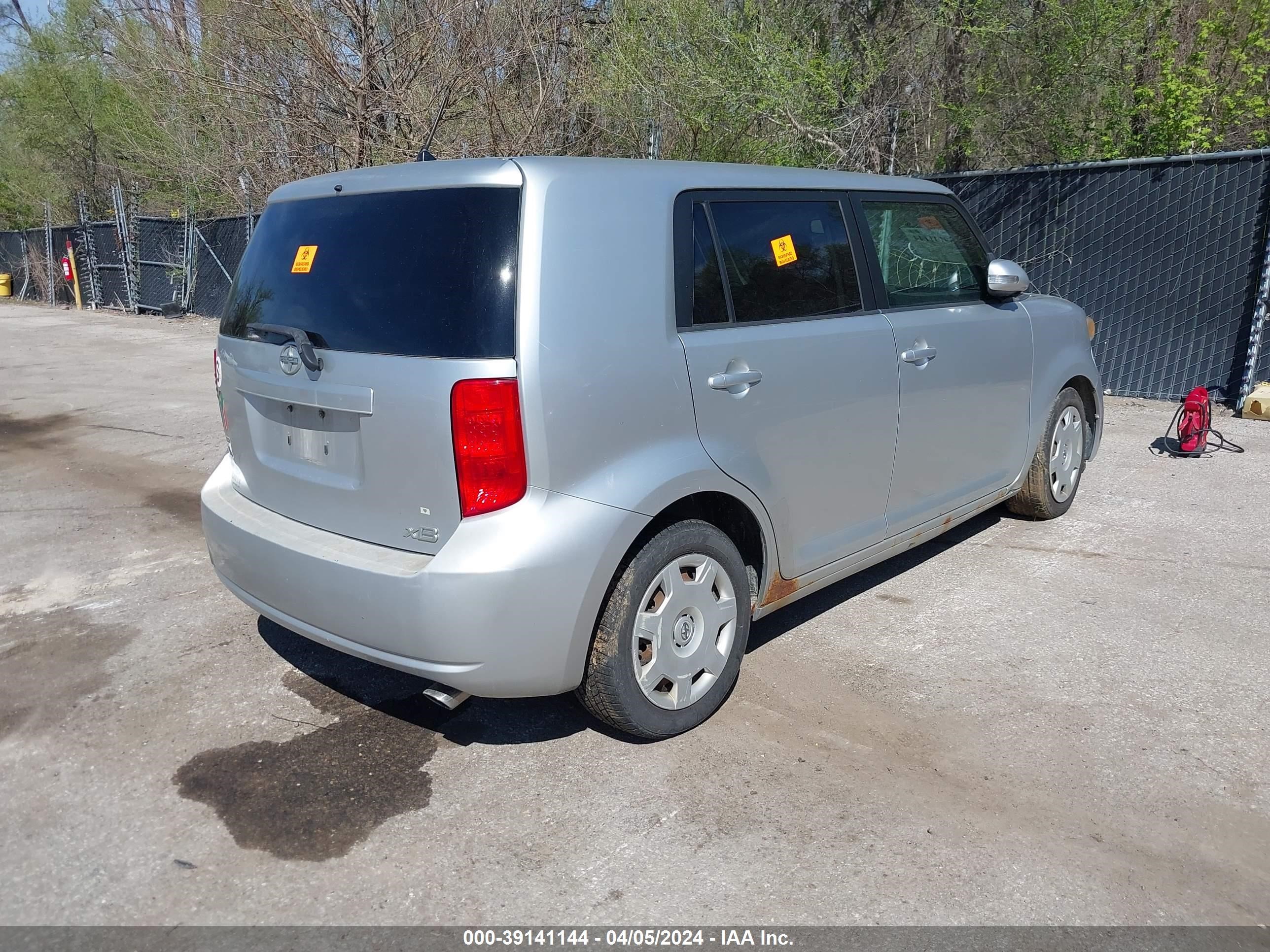 Photo 3 VIN: JTLKE50E991089257 - SCION XB 