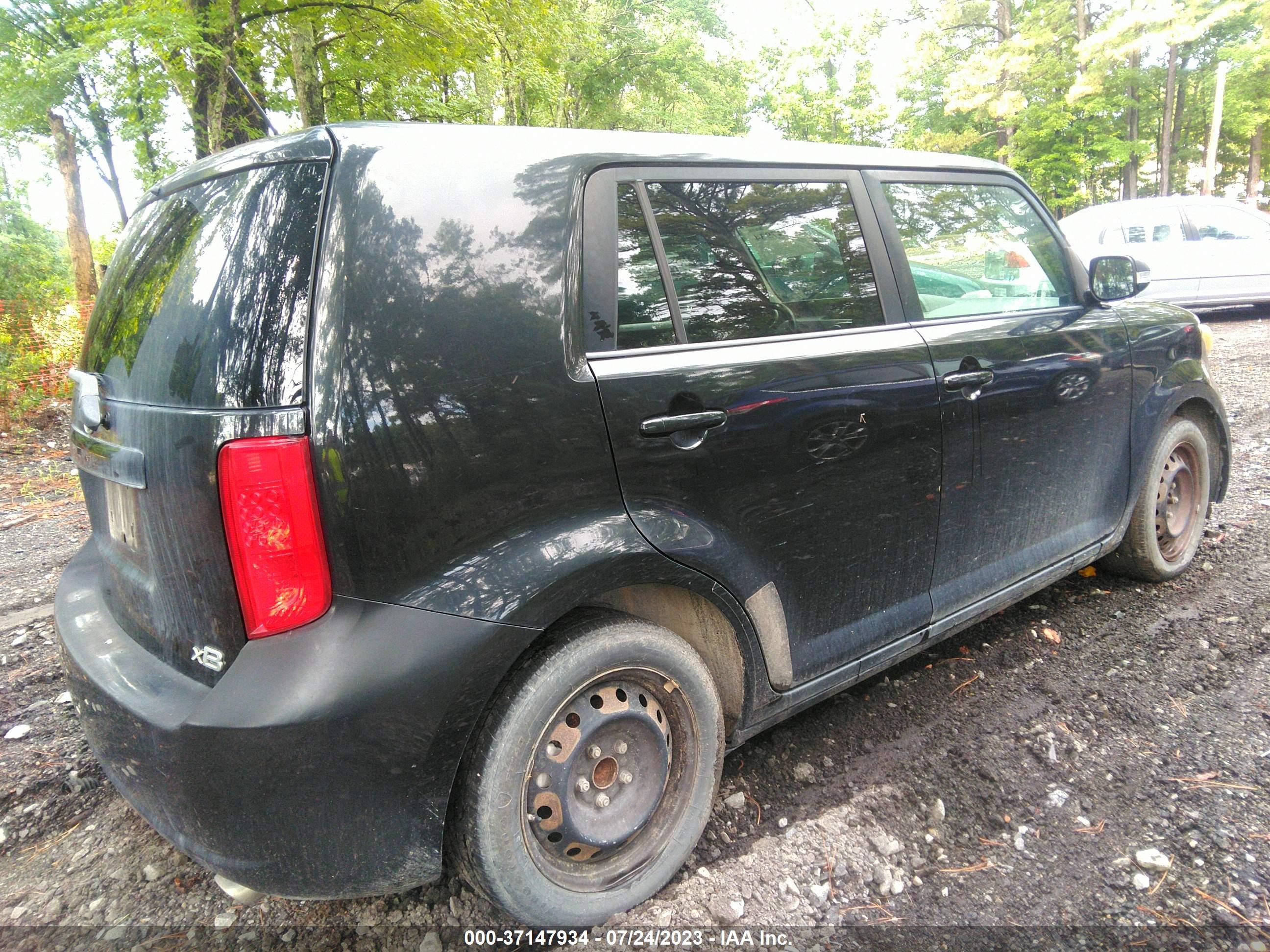 Photo 3 VIN: JTLKE50E991095379 - SCION XB 