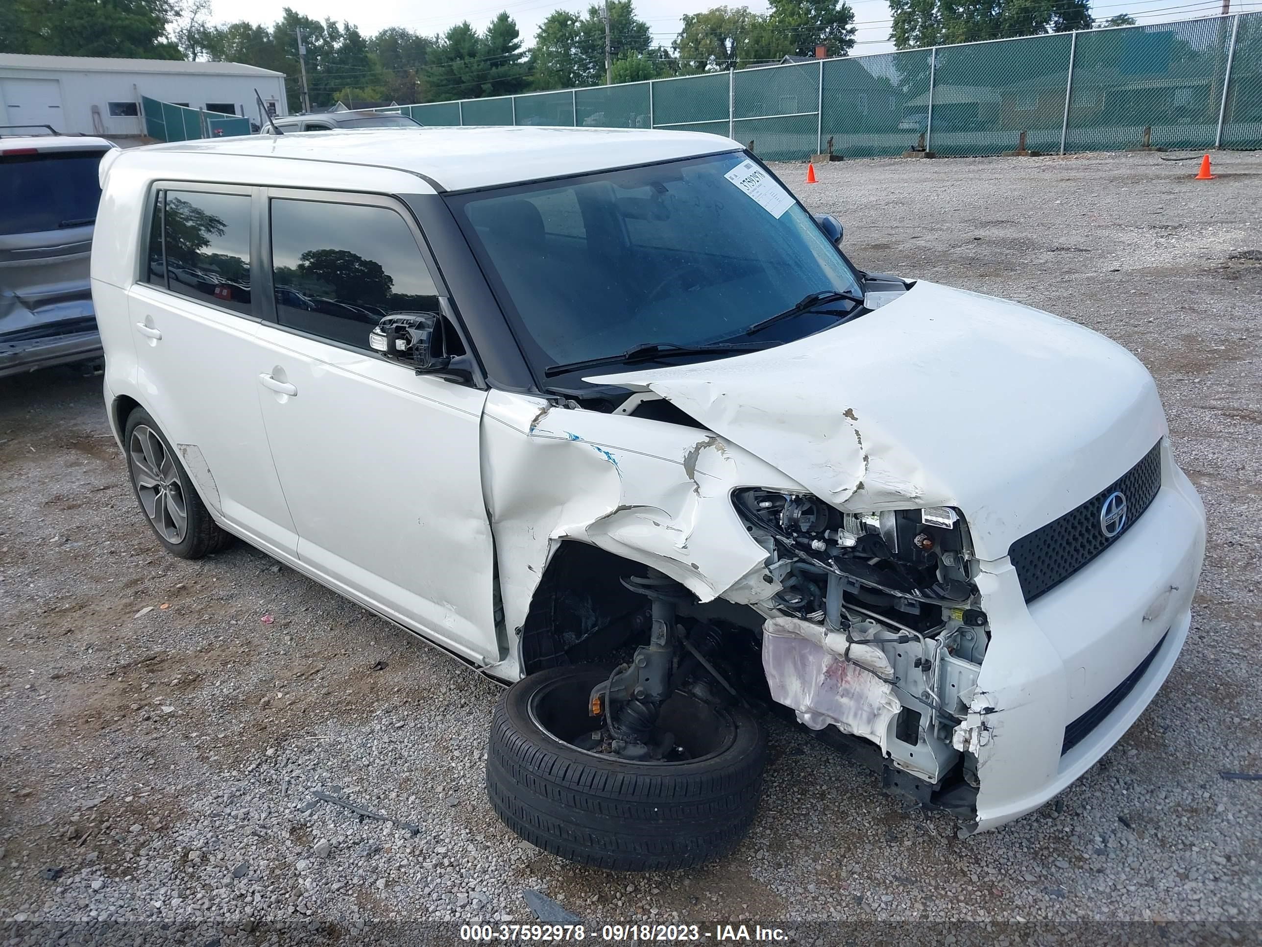 Photo 0 VIN: JTLKE50EX81022603 - SCION XB 