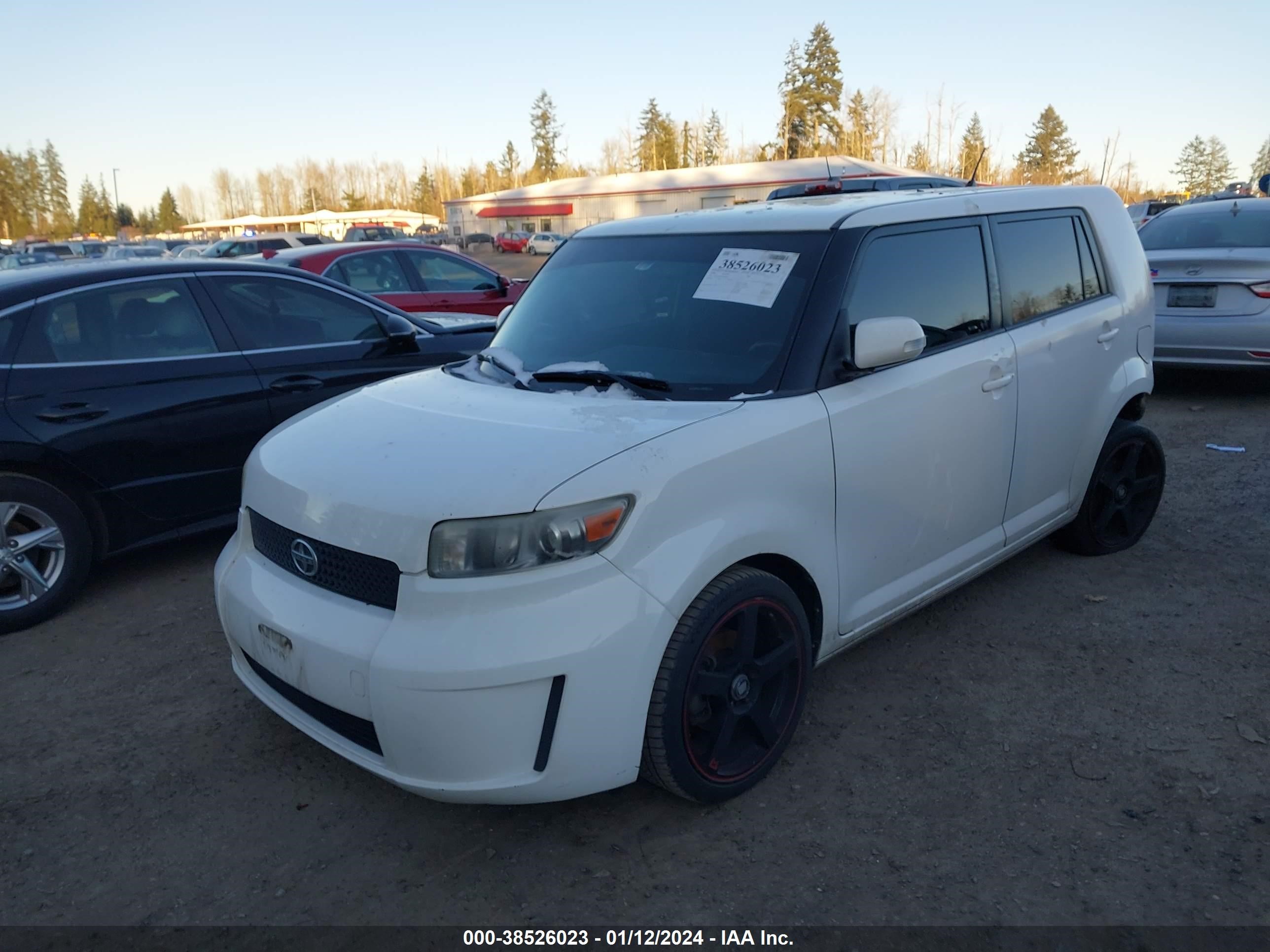 Photo 1 VIN: JTLKE50EX81028322 - SCION XB 