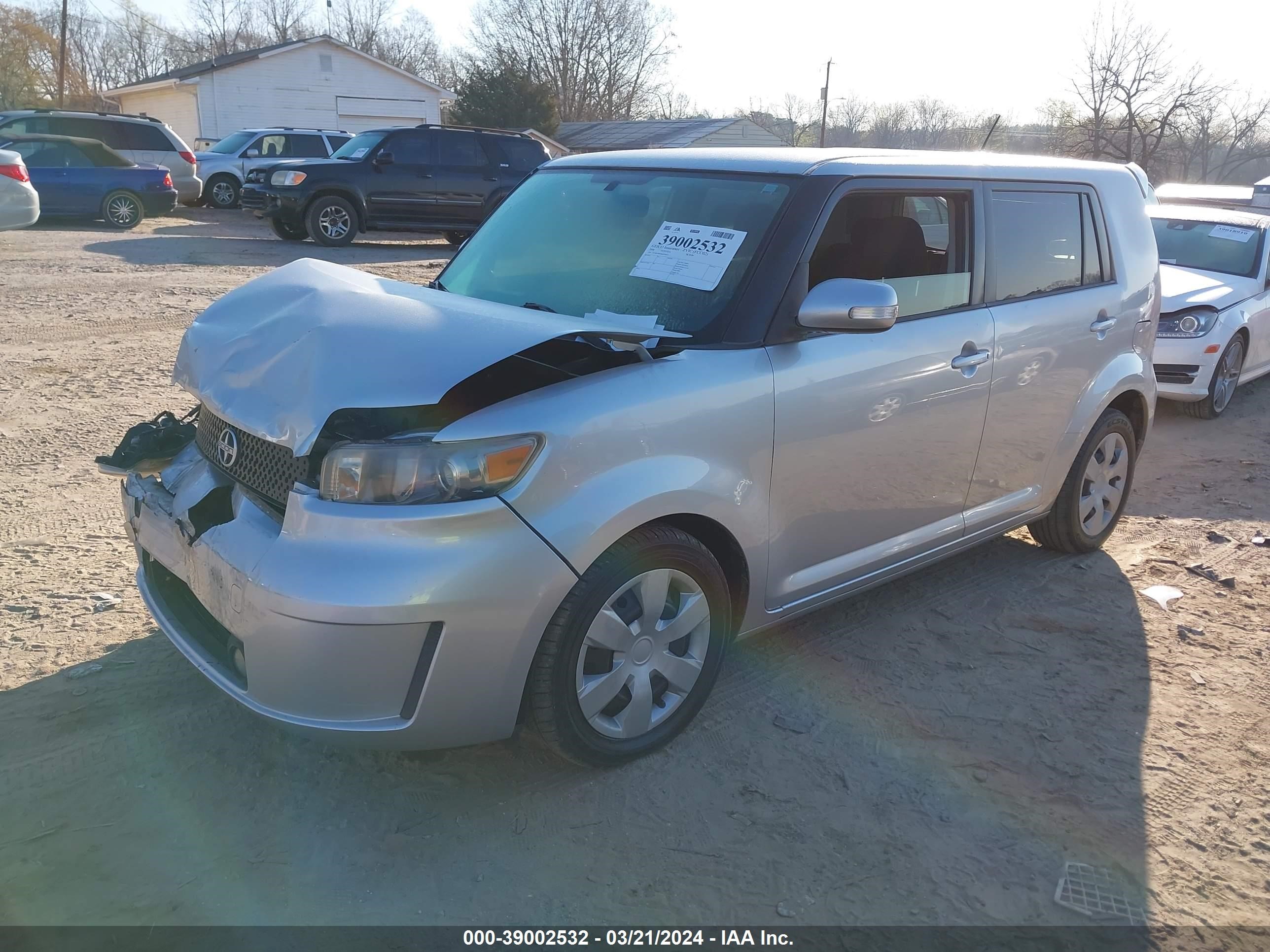 Photo 1 VIN: JTLKE50EX81029423 - SCION XB 