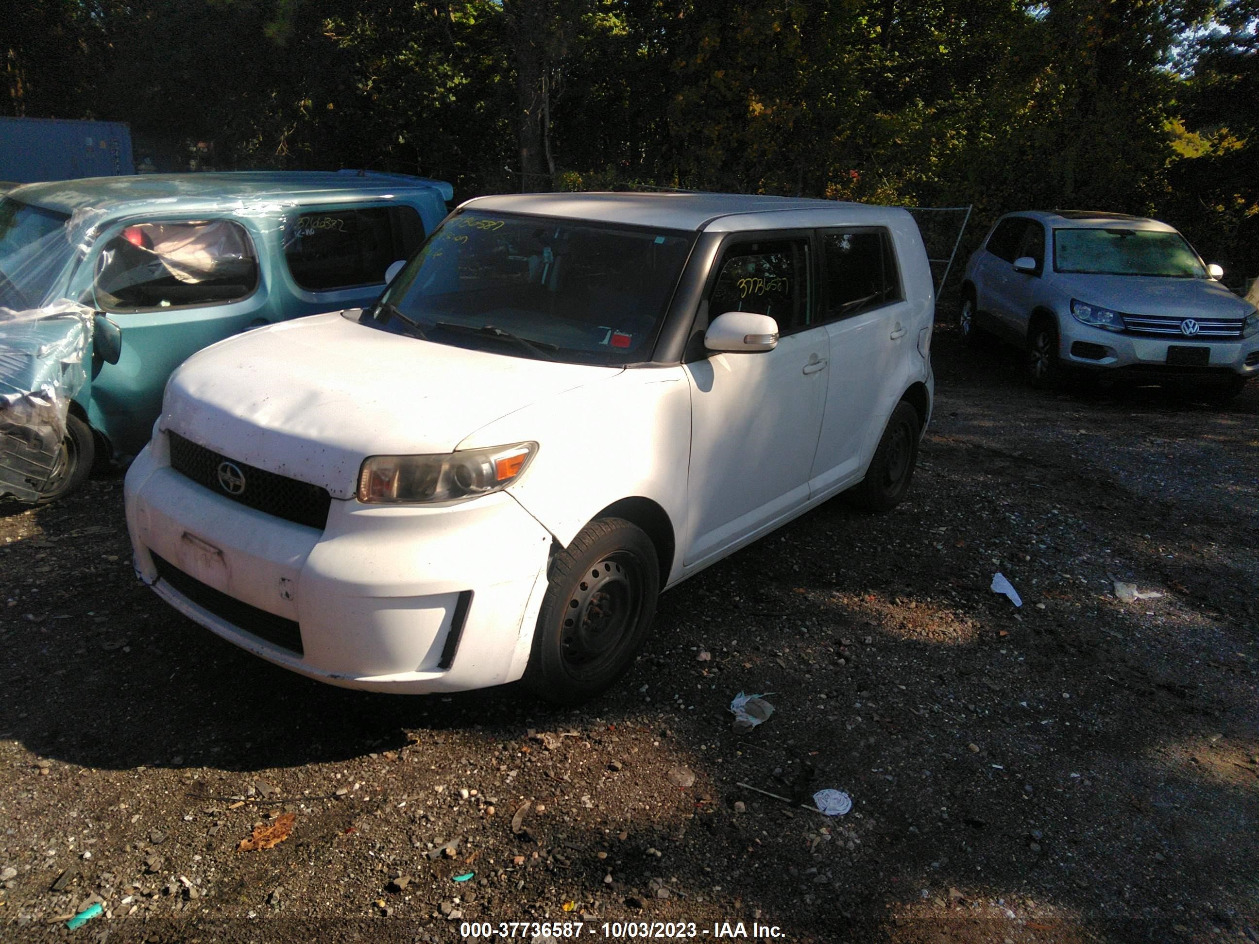 Photo 1 VIN: JTLKE50EX91060804 - SCION XB 