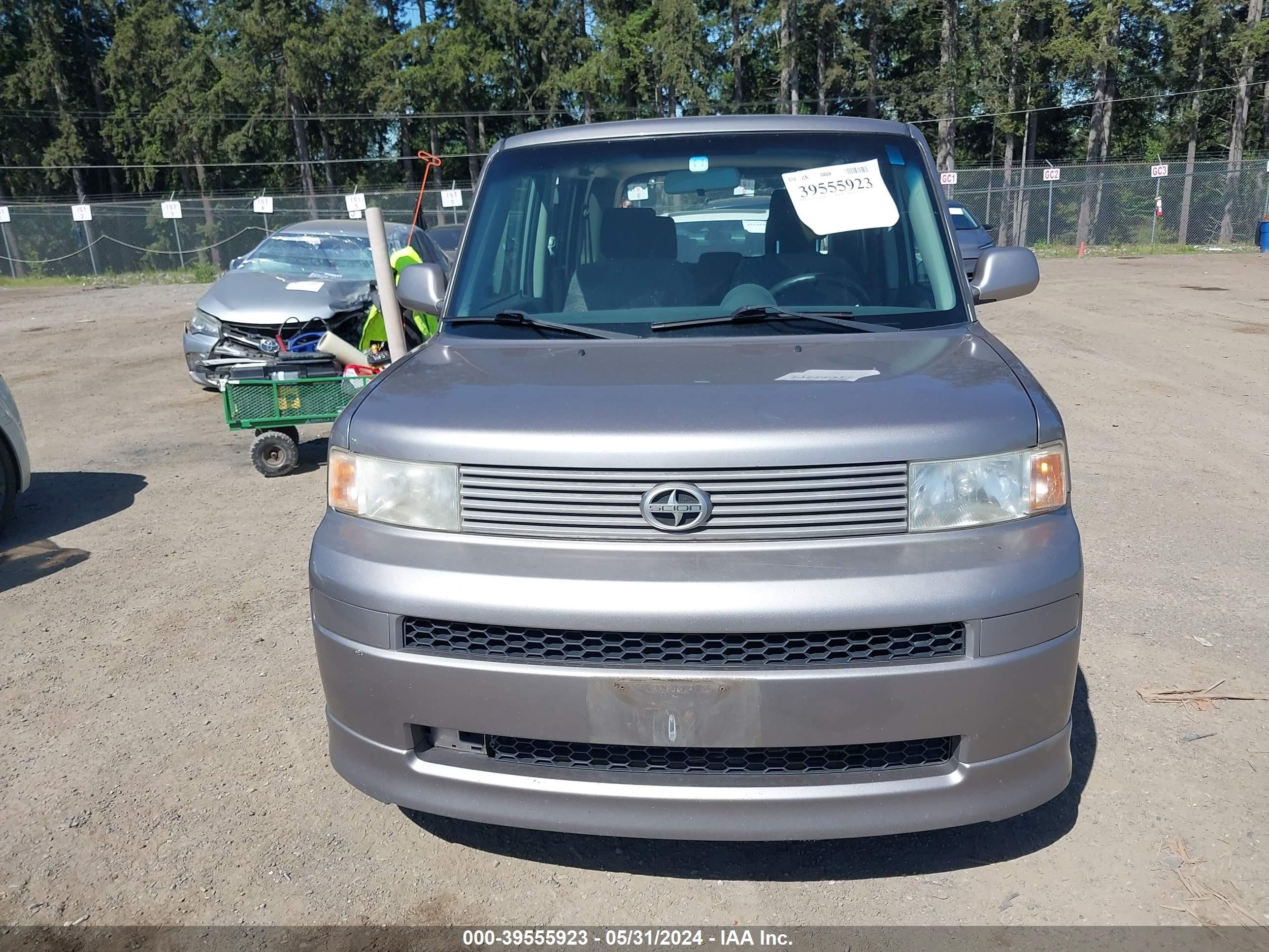 Photo 11 VIN: JTLKT324054019394 - SCION XB 