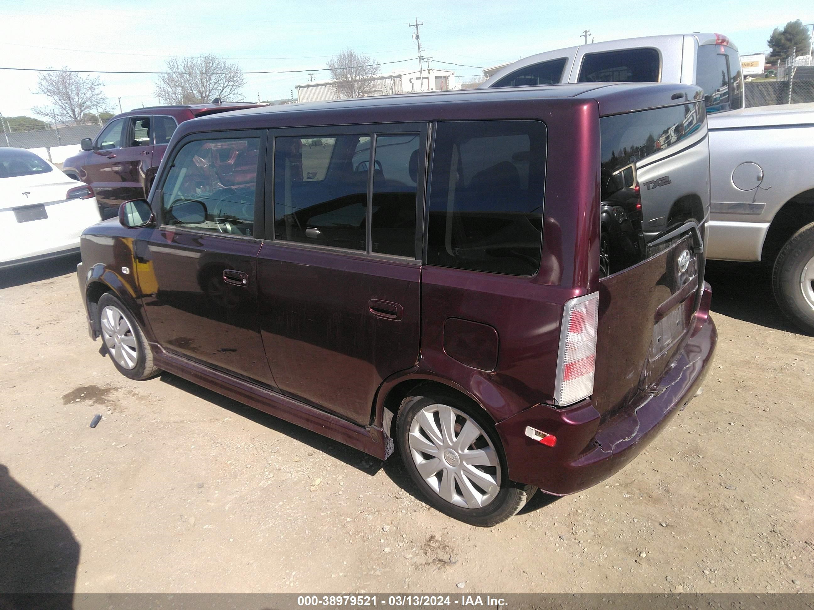 Photo 3 VIN: JTLKT324064054311 - SCION XB 