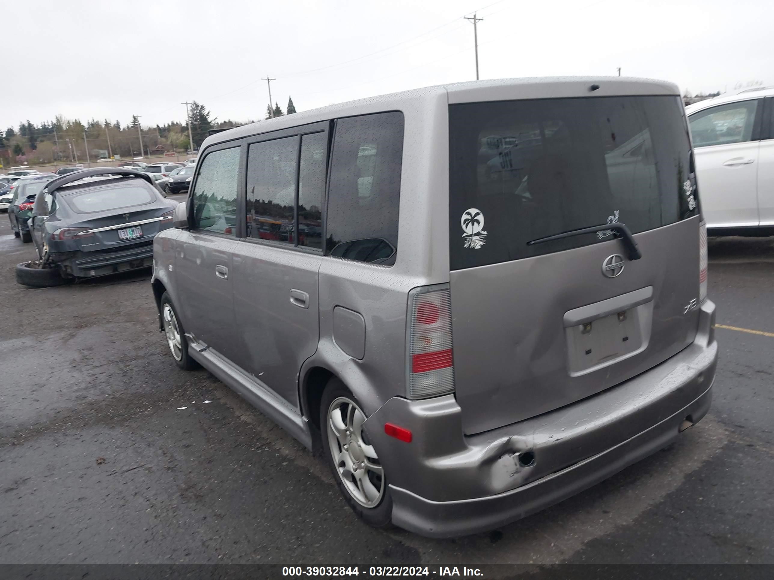 Photo 2 VIN: JTLKT324064077913 - SCION XB 