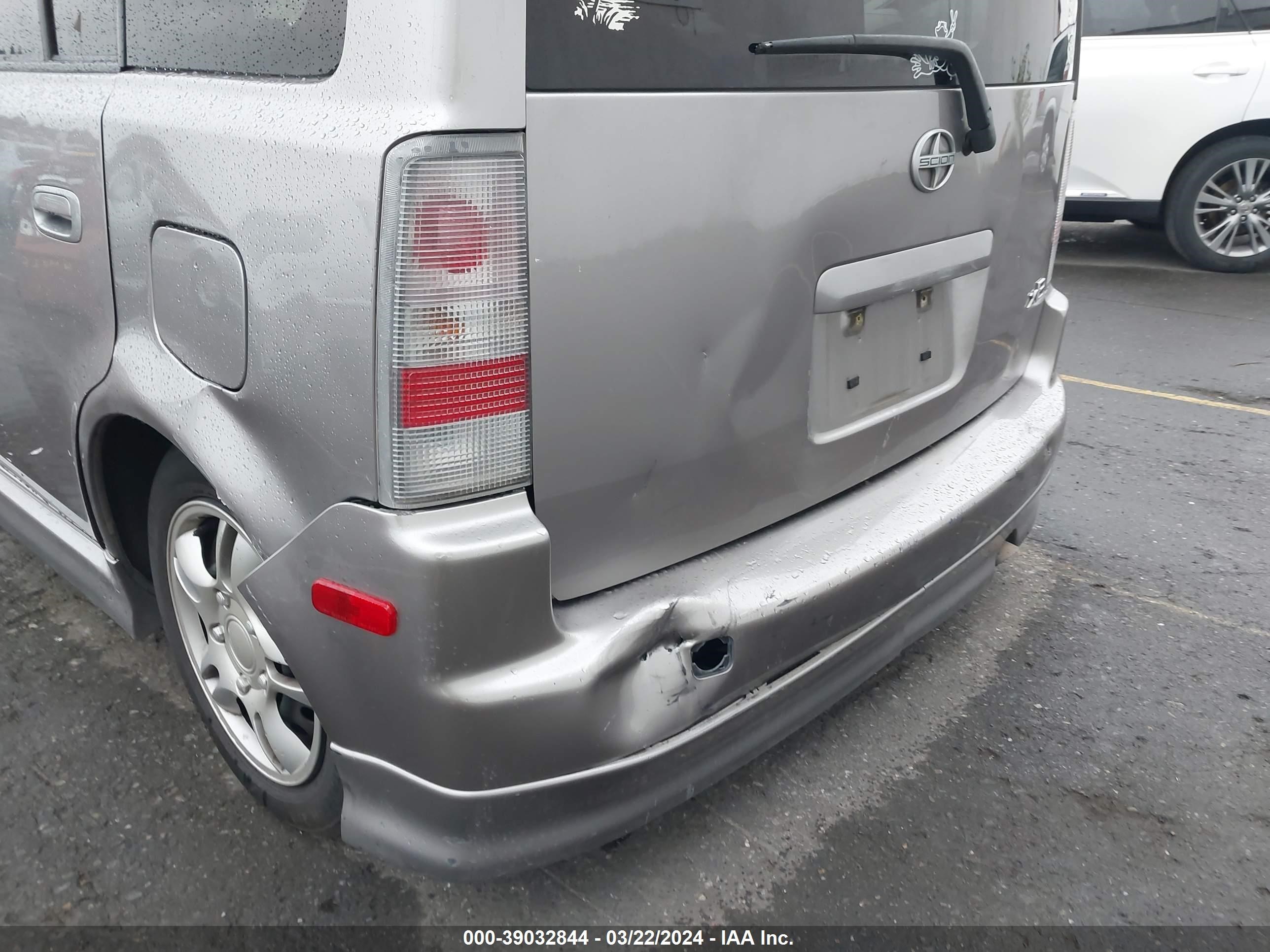 Photo 5 VIN: JTLKT324064077913 - SCION XB 