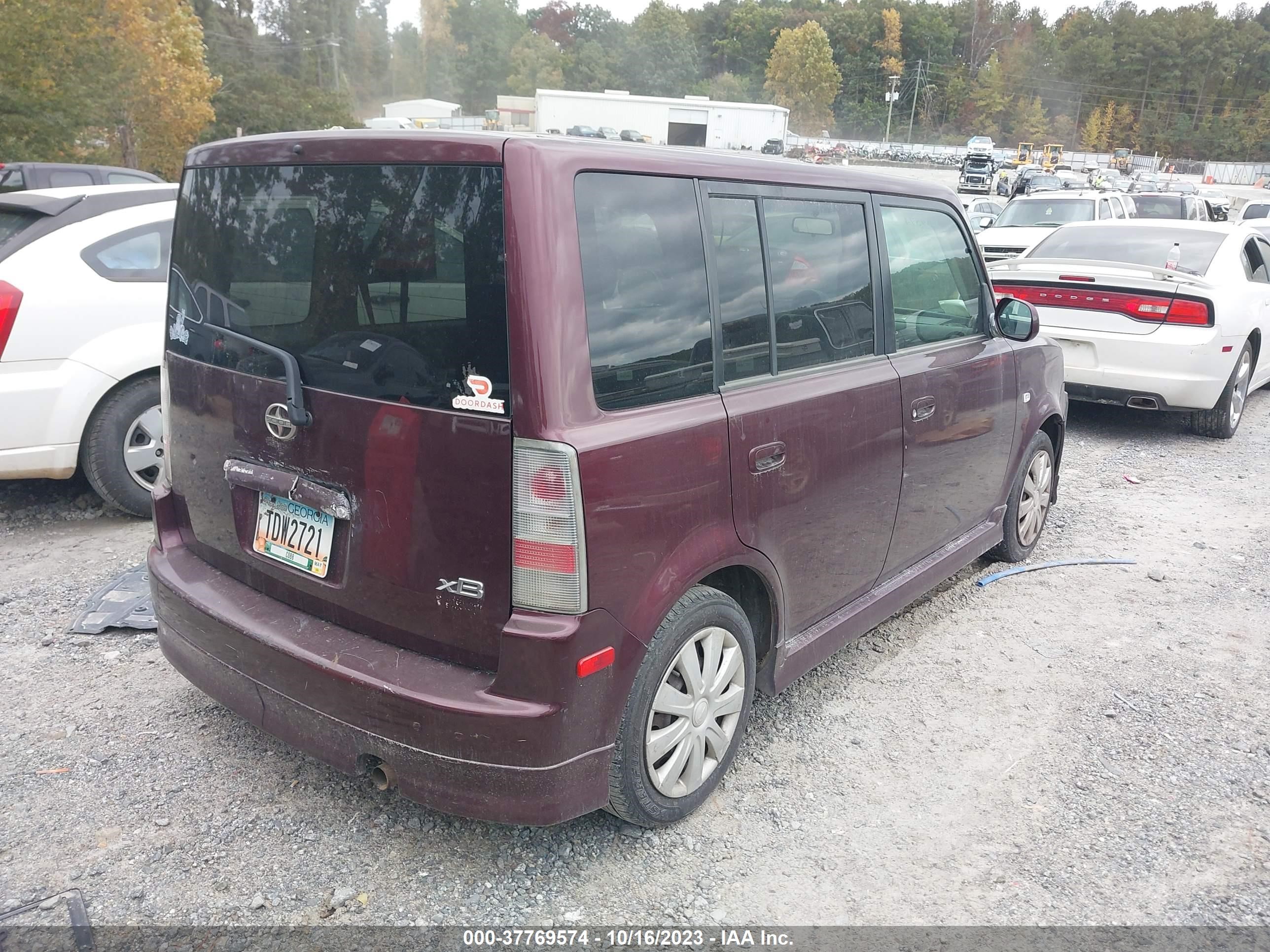 Photo 3 VIN: JTLKT324150190579 - SCION XB 